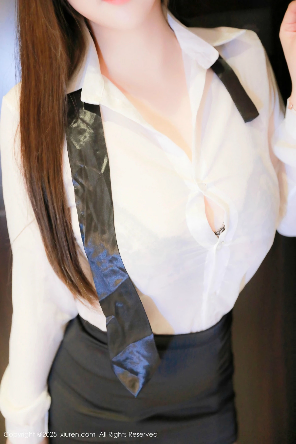 [XiuRen秀人网] 2025.01.16 No.9768 小肉肉咪 黑丝美腿 [84P] NO.2