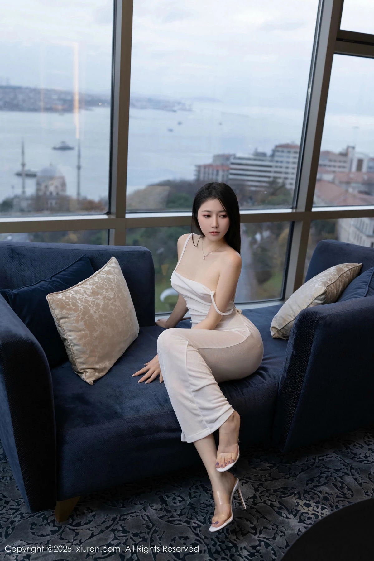 [XiuRen秀人网] 2025.01.17 No.9780 鱼子酱Fish 美腿性感 [80P] NO.10