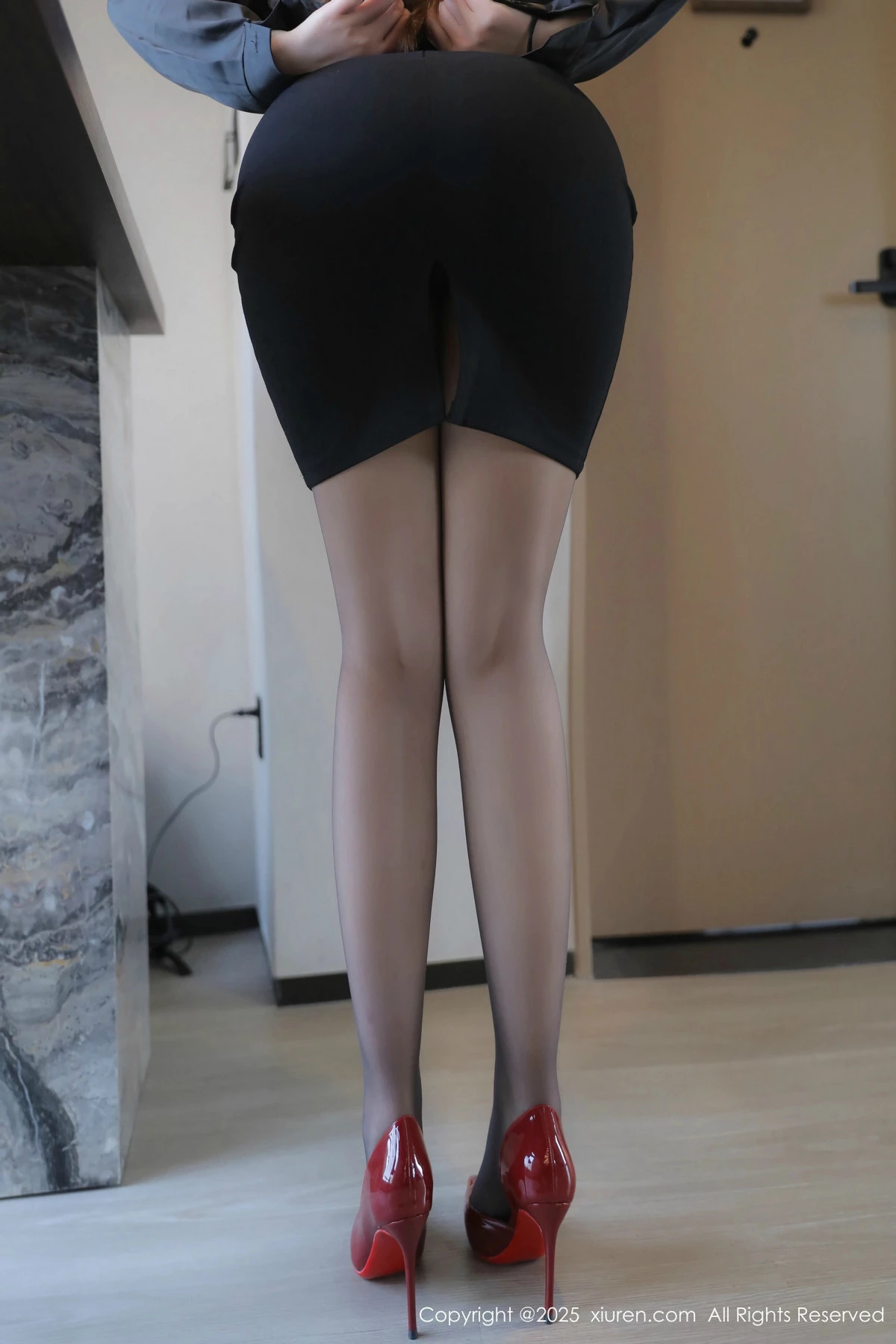 [XiuRen秀人网] 2025.01.20 No.9784 蛋蛋宝 黑丝美腿 [83P] NO.10