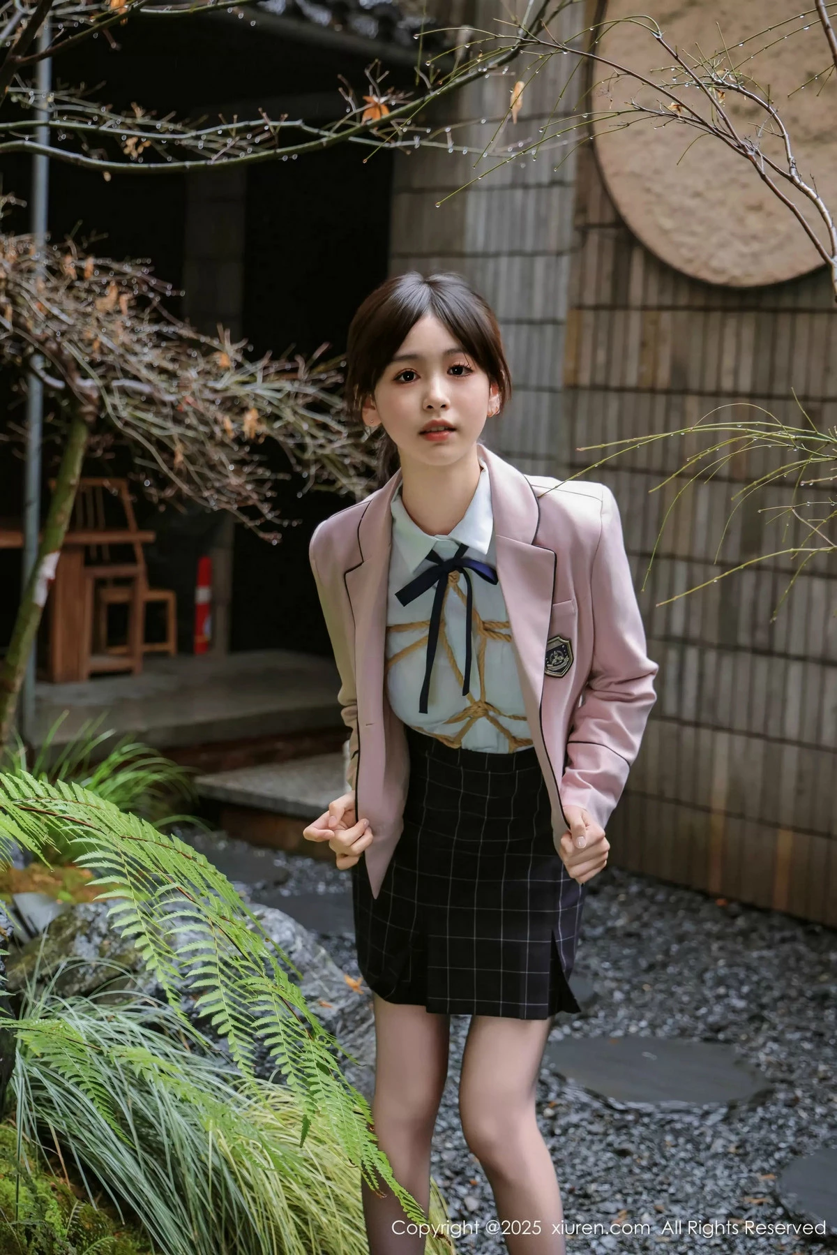 [XiuRen秀人网] 2025.02.28 No.9949 奶芙乔乔 美腿黑丝 [72P] NO.9