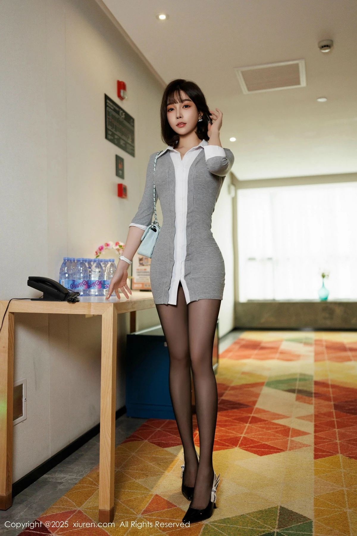 [XiuRen秀人网] 2025.03.06 No.9978 徐莉芝Booty 黑丝美腿 [92P] NO.2