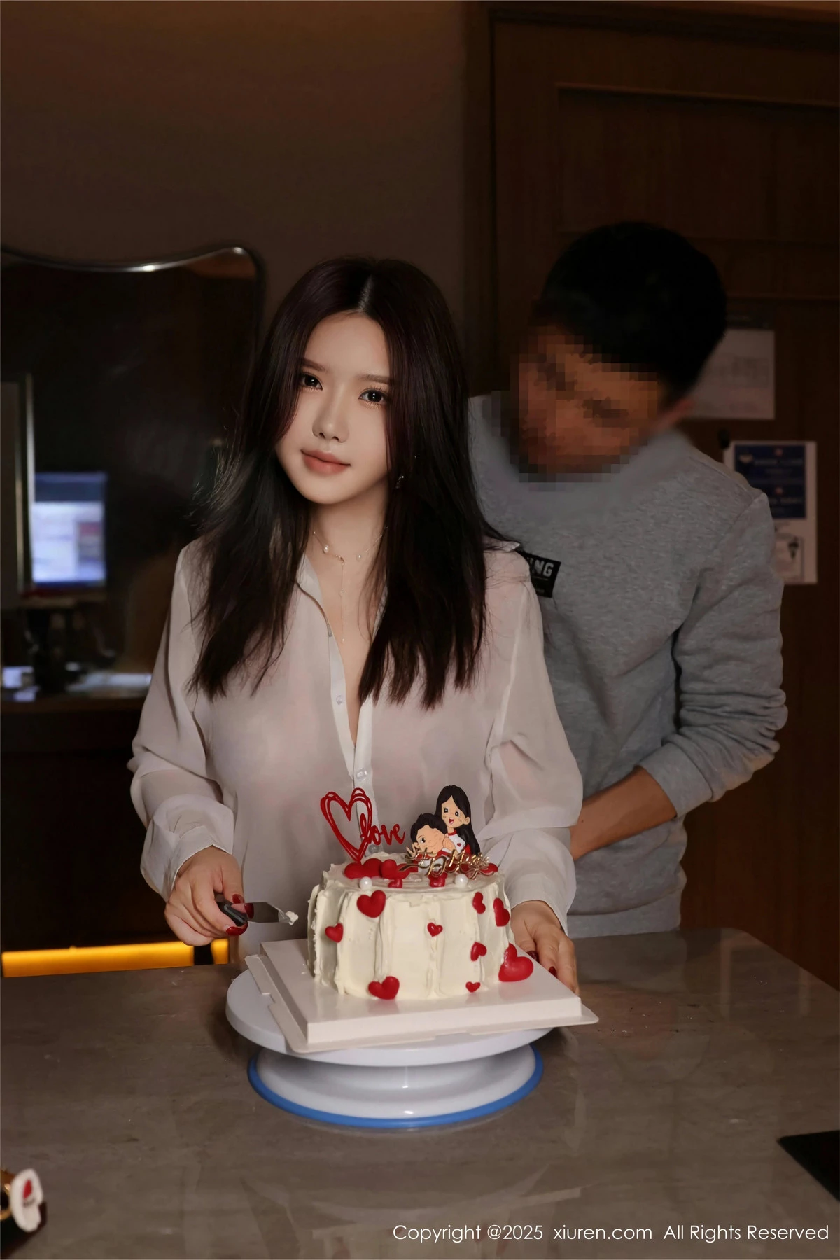 [XiuRen秀人网] 2025.03.07 No.9983 小薯条nienie 美腿黑丝 [106P] NO.9