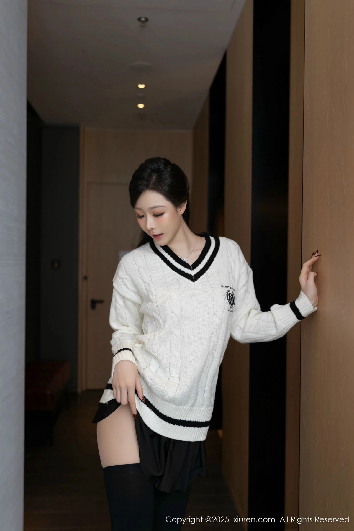 [XiuRen秀人网] 2025.03.07 No.9986 小逗逗 丝袜美腿 [79P] NO.4