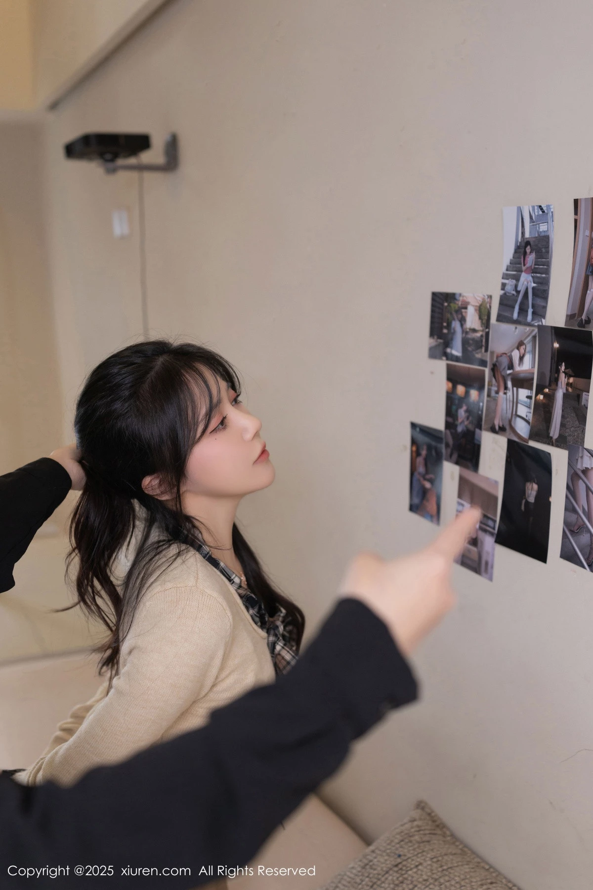 [XiuRen秀人网] 2025.03.07 No.9988 鱼子酱Fish 丝袜美腿 [82P] NO.10