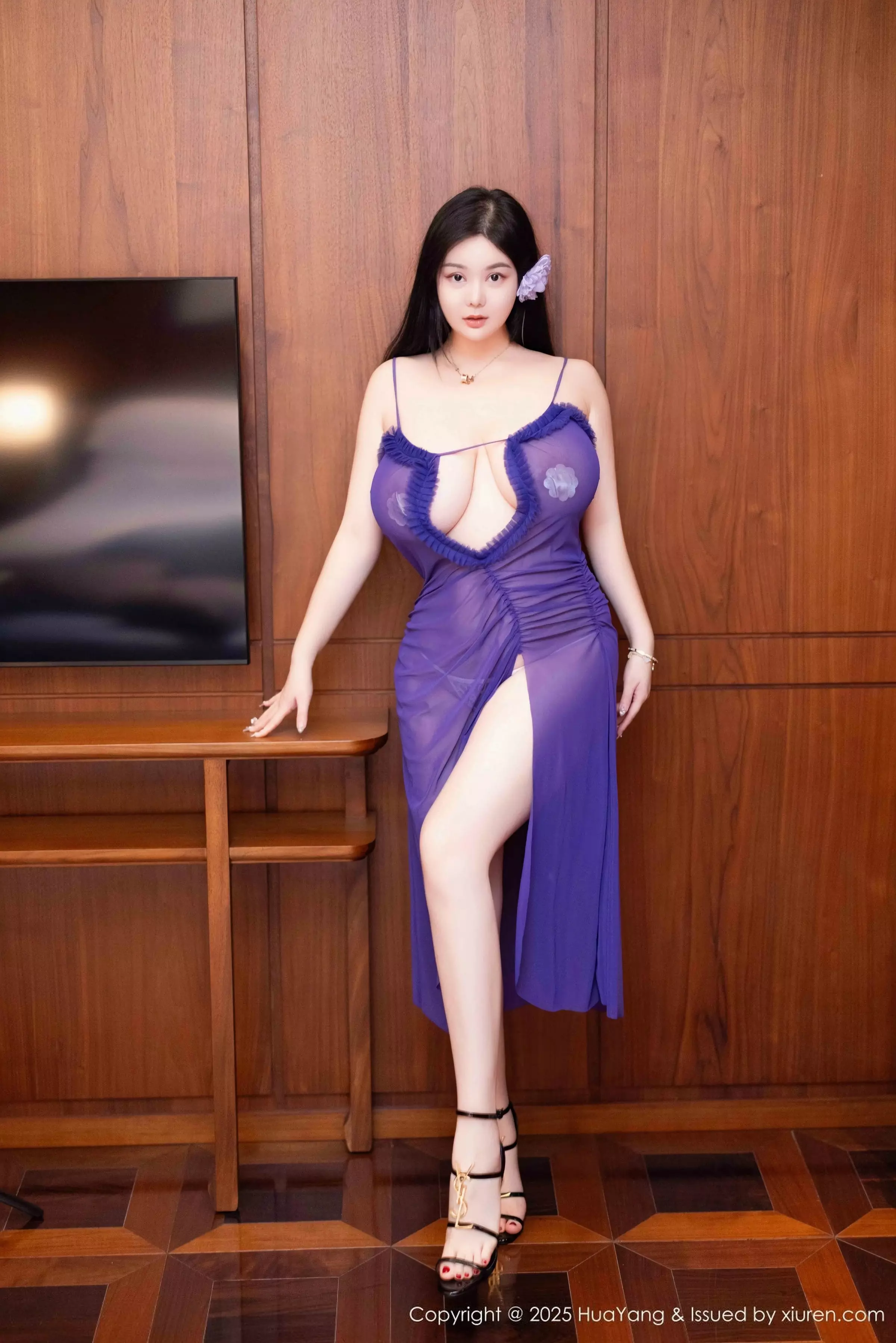 [HuaYang花漾] 2025.03.13 VOL.635 易阳Silvia 美乳性感 [57P] NO.1