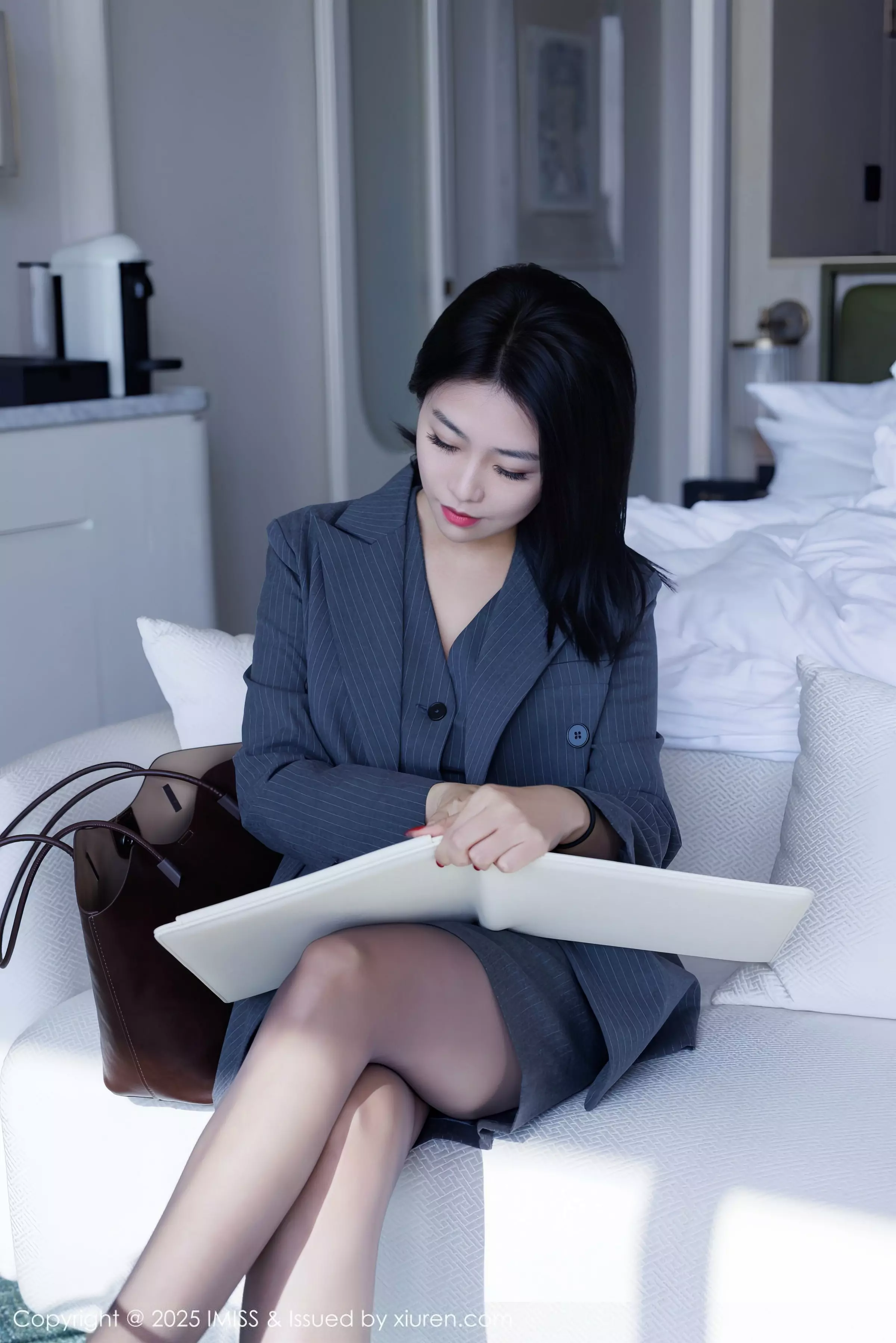 [IMISS爱蜜社] 2025.03.19 VOL.787 许诺Sabrina 美腿御姐 [106P] NO.5