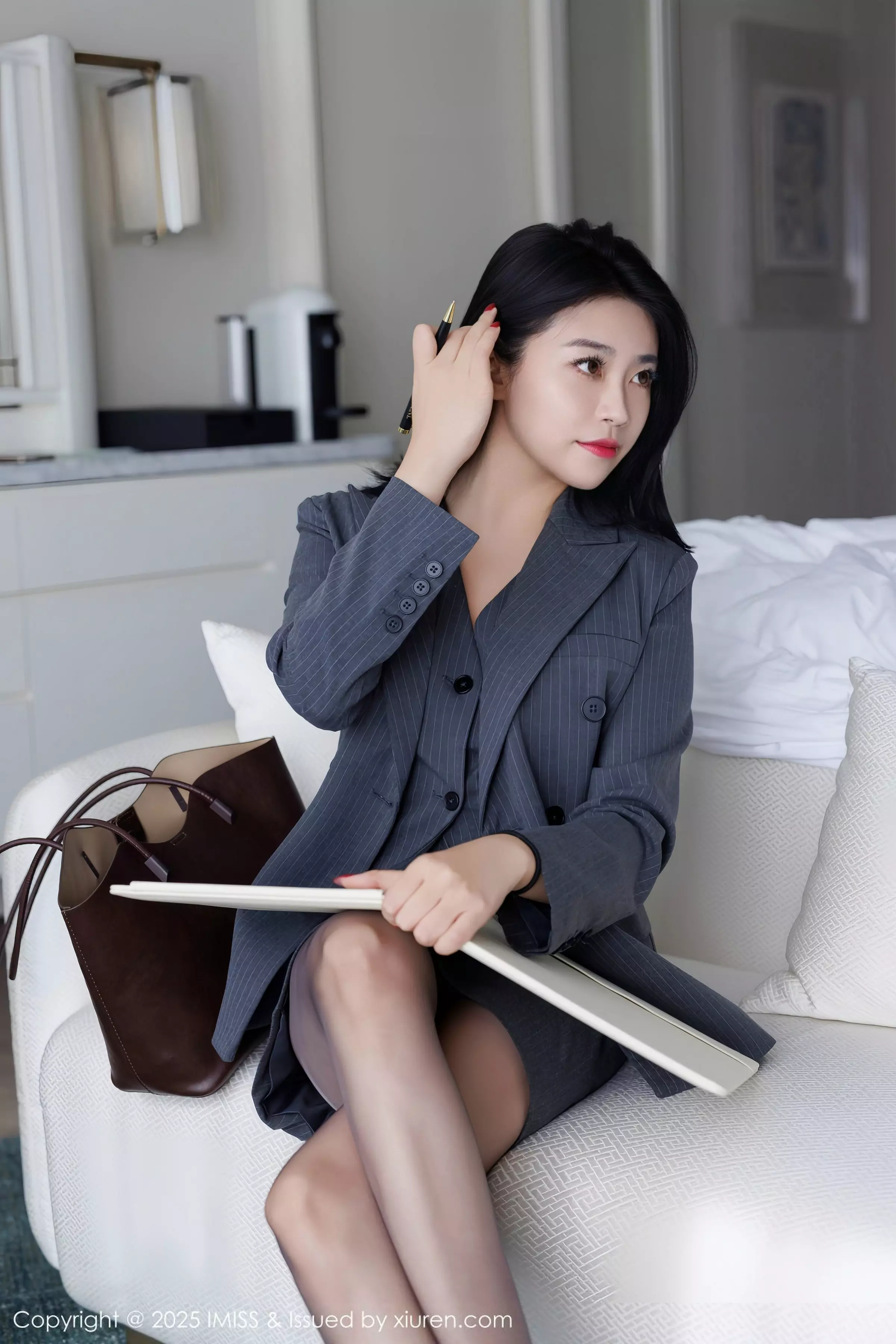 [IMISS爱蜜社] 2025.03.19 VOL.787 许诺Sabrina 美腿御姐 [106P] NO.8