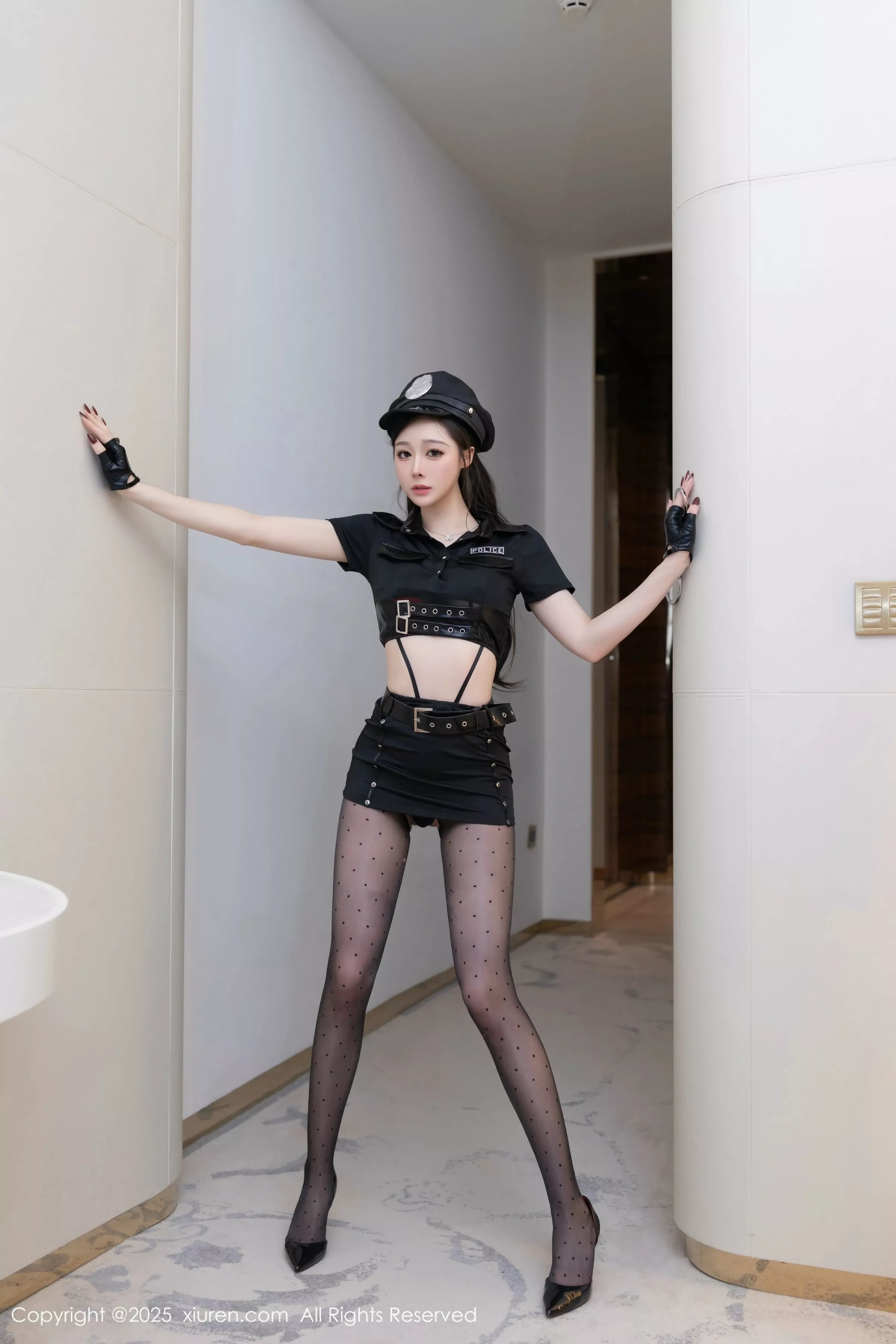 [XiuRen秀人网] 2025.04.03 No.10115 小逗逗 黑色制服 [80P] NO.7