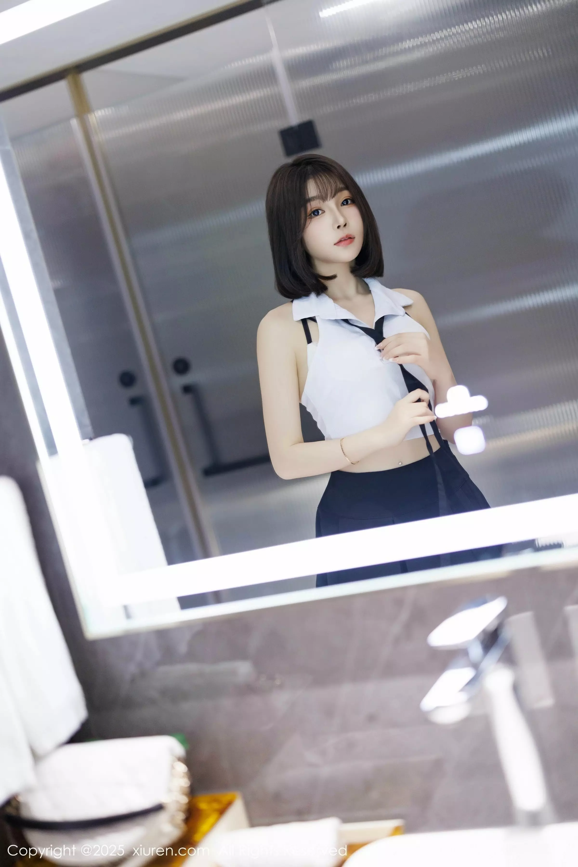 [XiuRen秀人网] 2025.03.20 No.10048 徐莉芝Booty 婀娜妩媚 [82P] NO.1