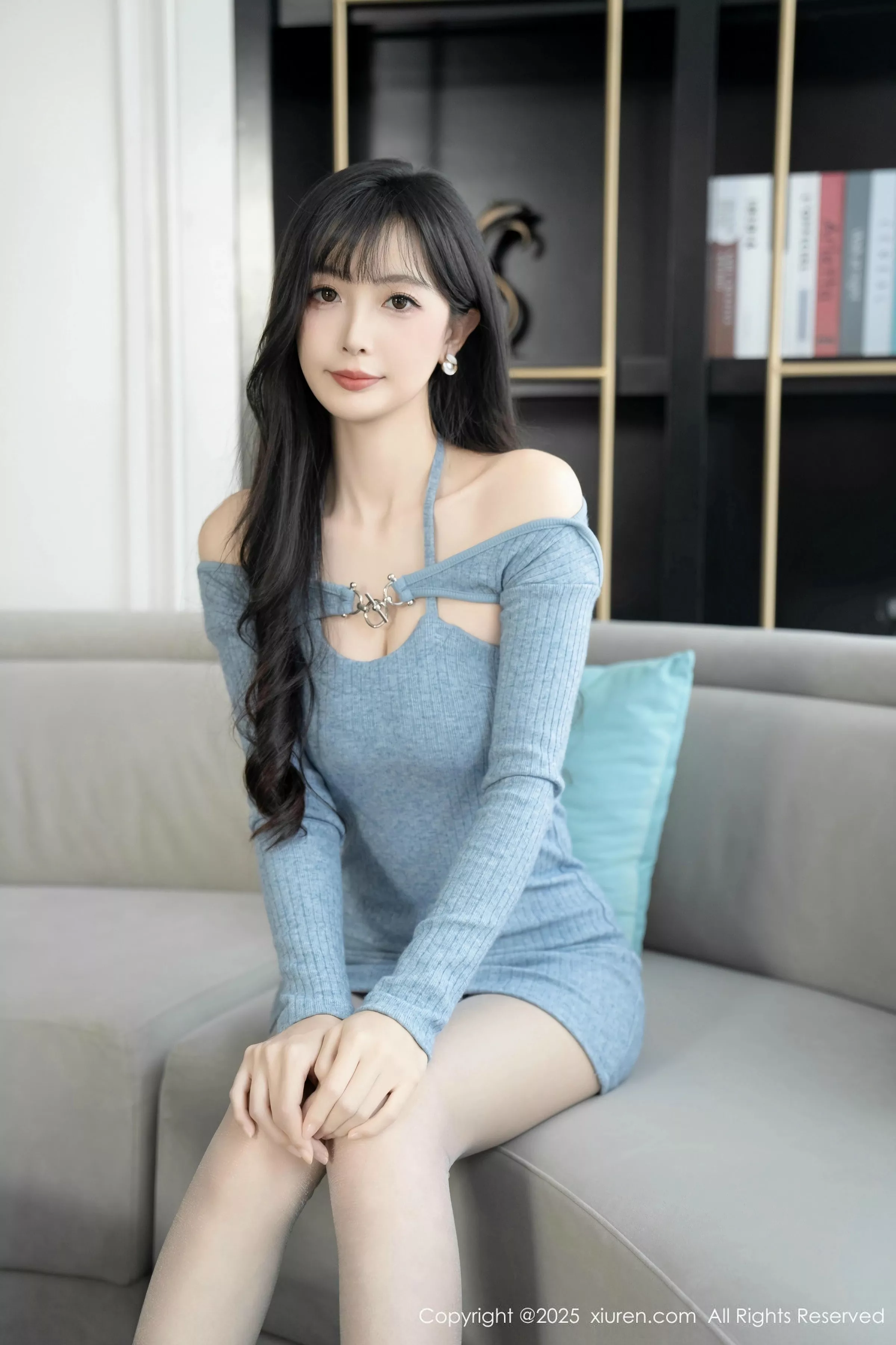 [XiuRen秀人网] 2025.04.08 No.10124 樱桃小阑子 灰色丝袜 [86P] NO.10