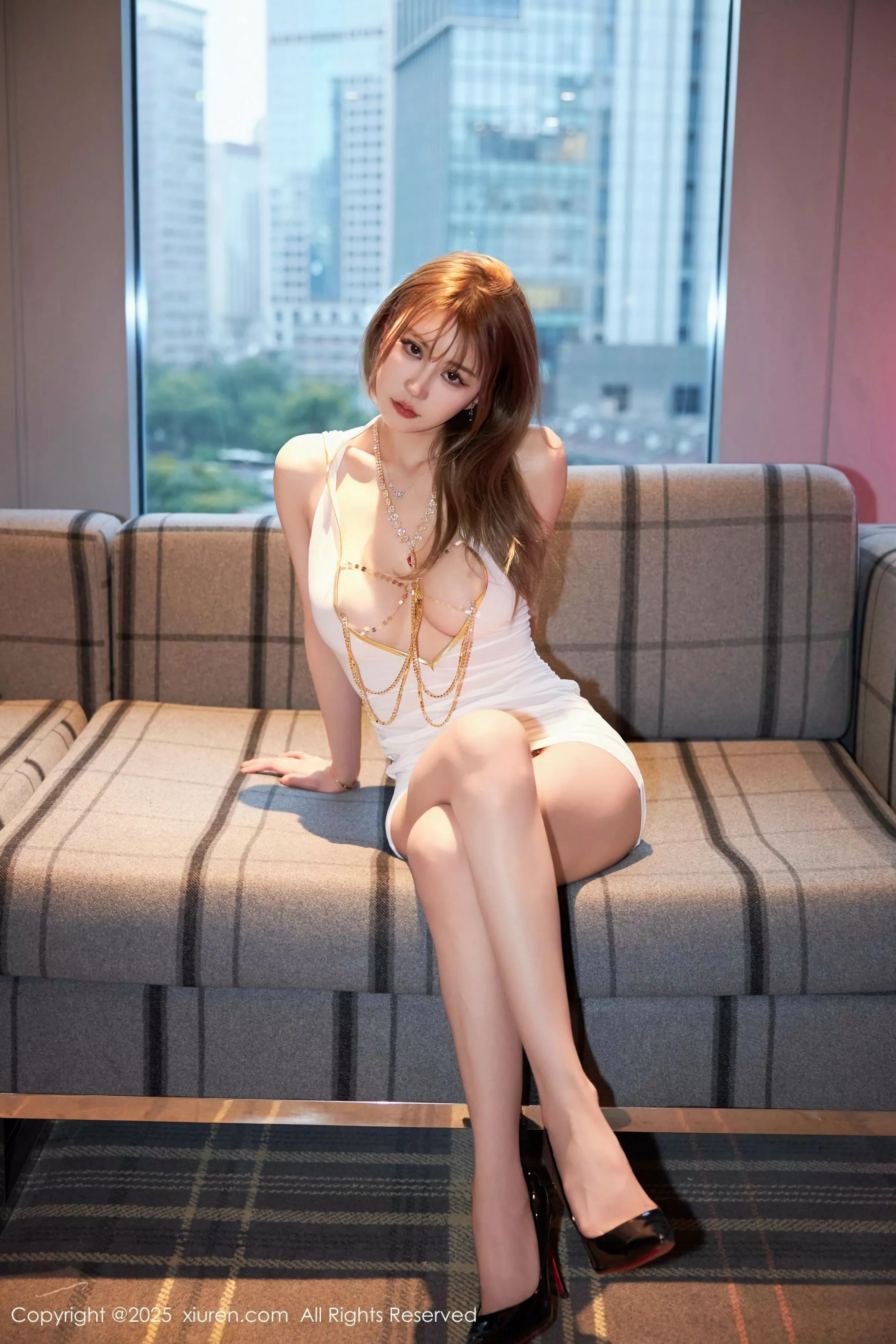 [XiuRen秀人网] 2025.04.09 No.10127 Zoe柚柚 若隐若现 [70P] NO.4