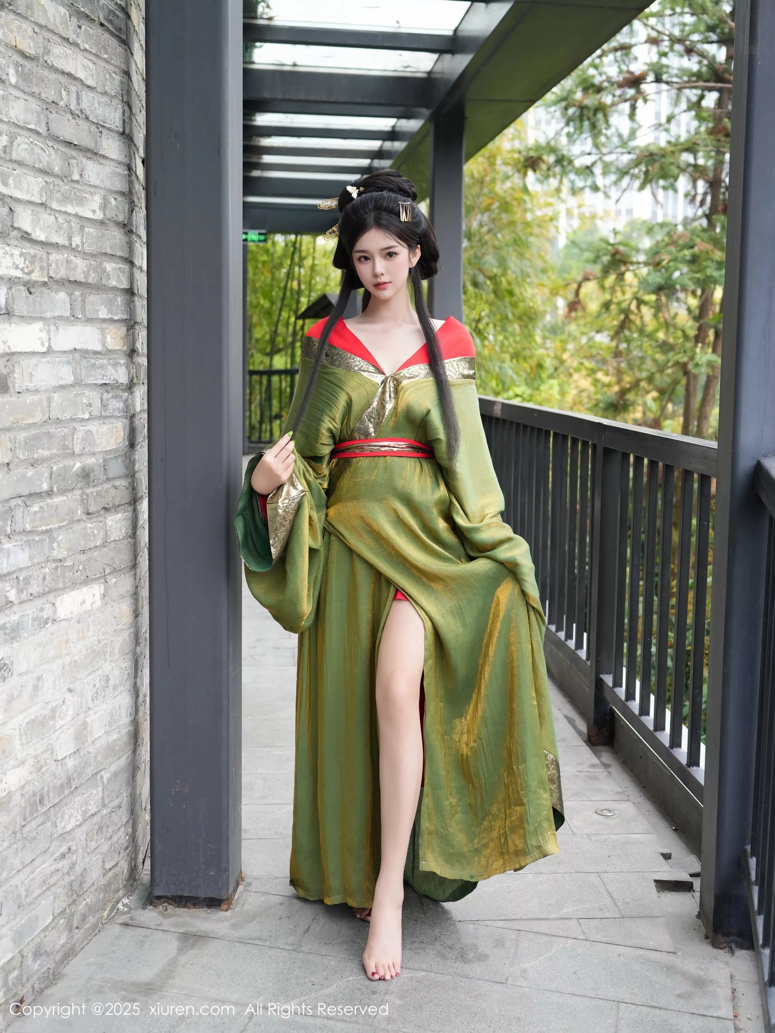 [XiuRen秀人网] 2025.04.09 No.10126 雪糕CiCi 性感古风 [68P] NO.9