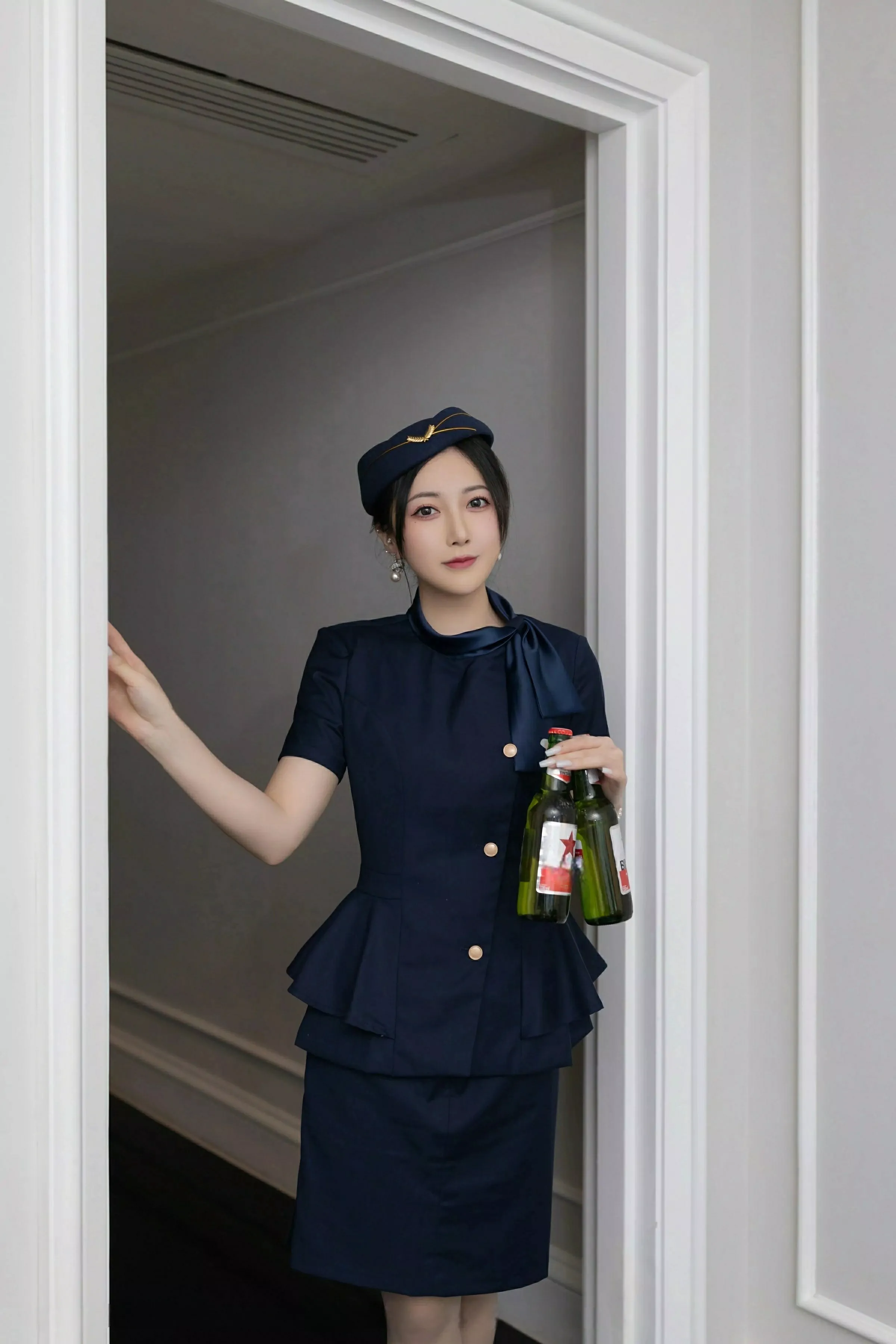 [XiuRen秀人网] 2025.04.11 No.10142 鱼子酱Fish 空姐制服 [80P] NO.1