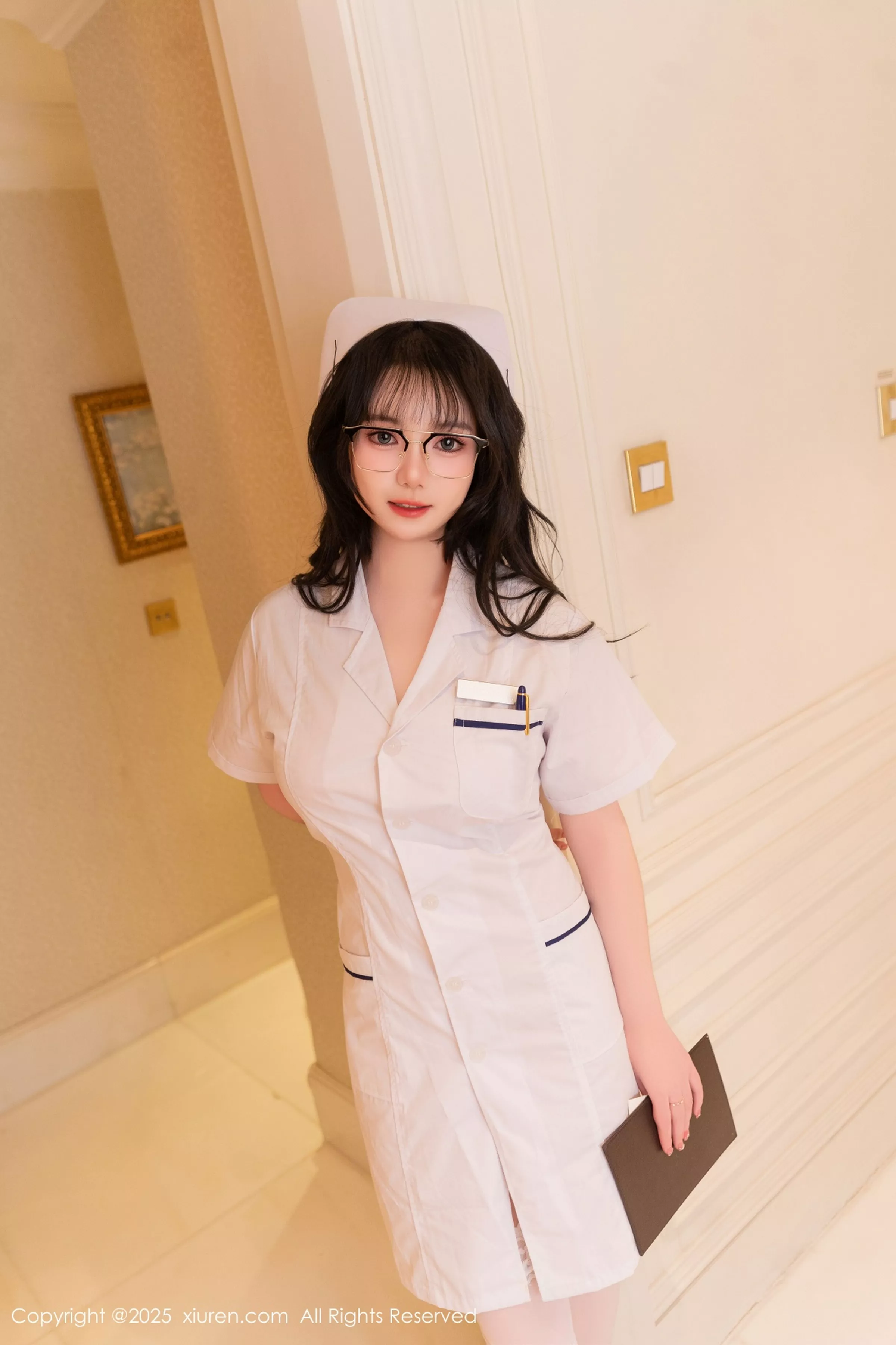[XiuRen秀人网] 2025.04.15 No.10152 软情 小护士 [90P] NO.11