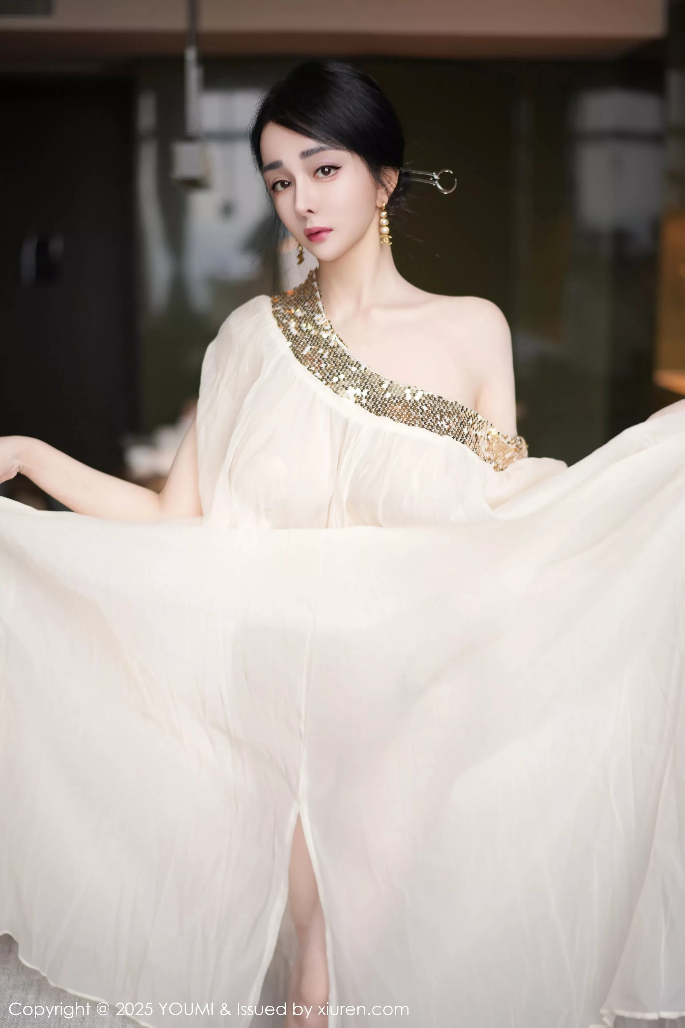 [YOUMI尤蜜荟] 2025.04.25 VOL.1132 允爾 金色吊坠 [62P] NO.7