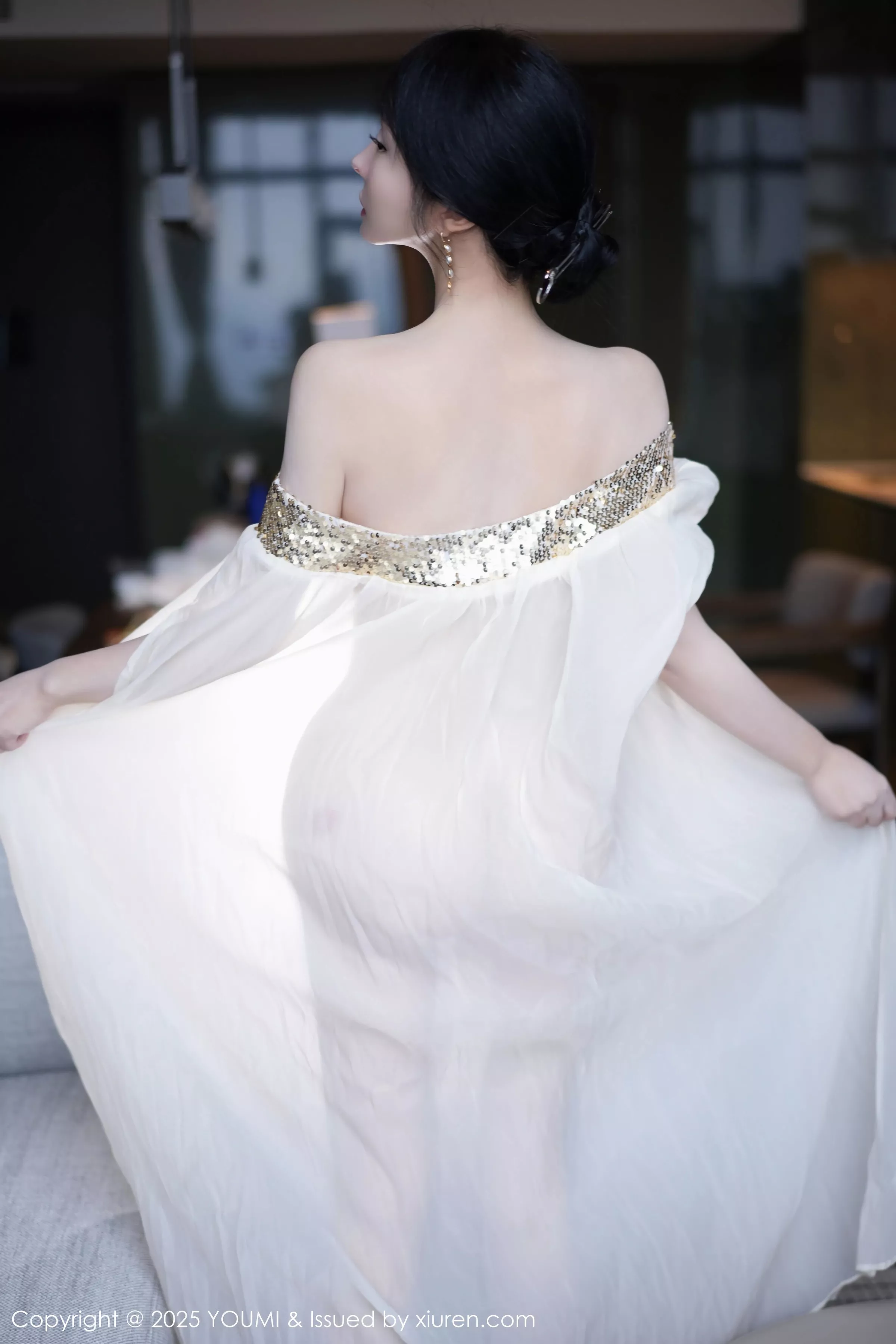 [YOUMI尤蜜荟] 2025.04.25 VOL.1132 允爾 金色吊坠 [62P] NO.9