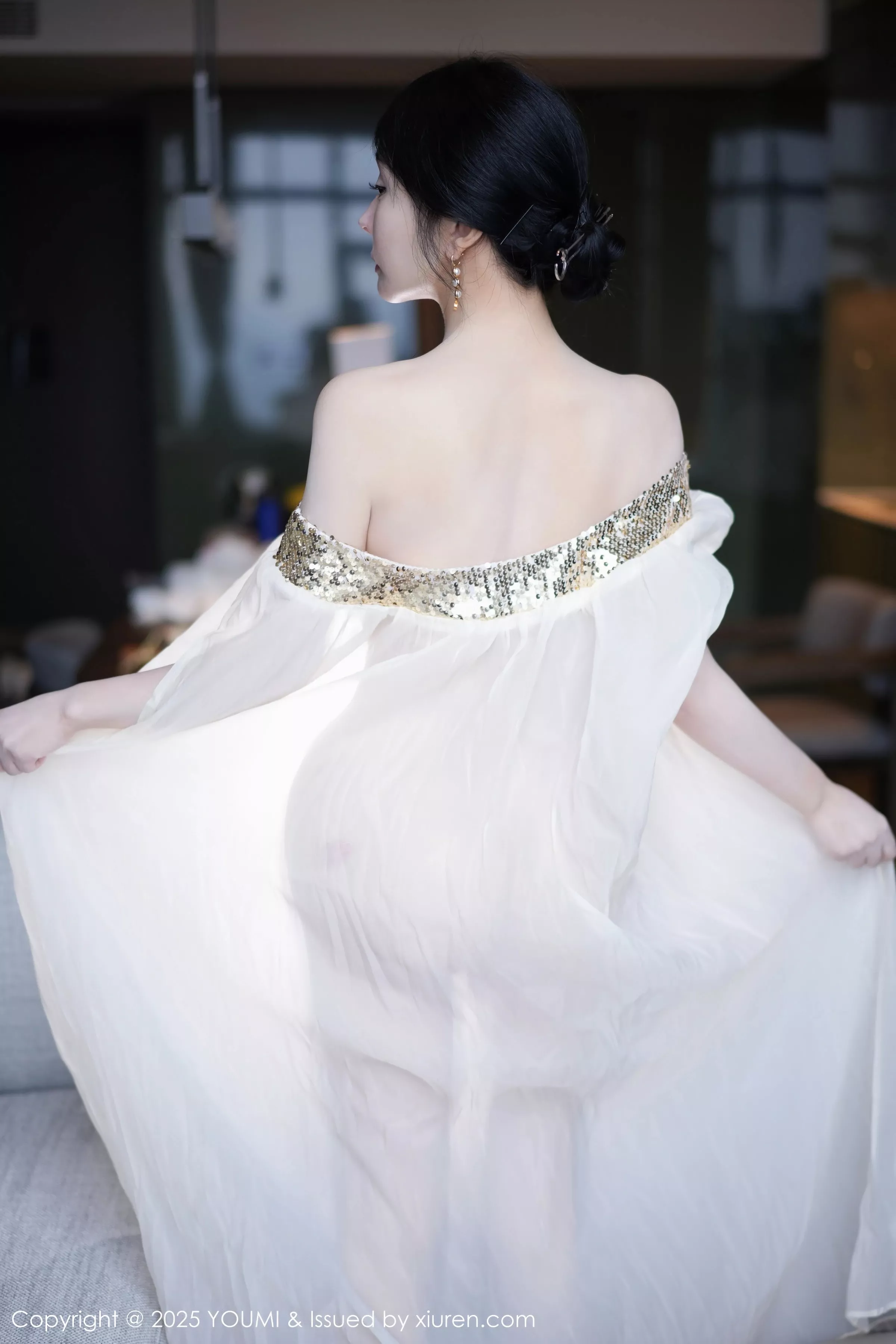 [YOUMI尤蜜荟] 2025.04.25 VOL.1132 允爾 金色吊坠 [62P] NO.10