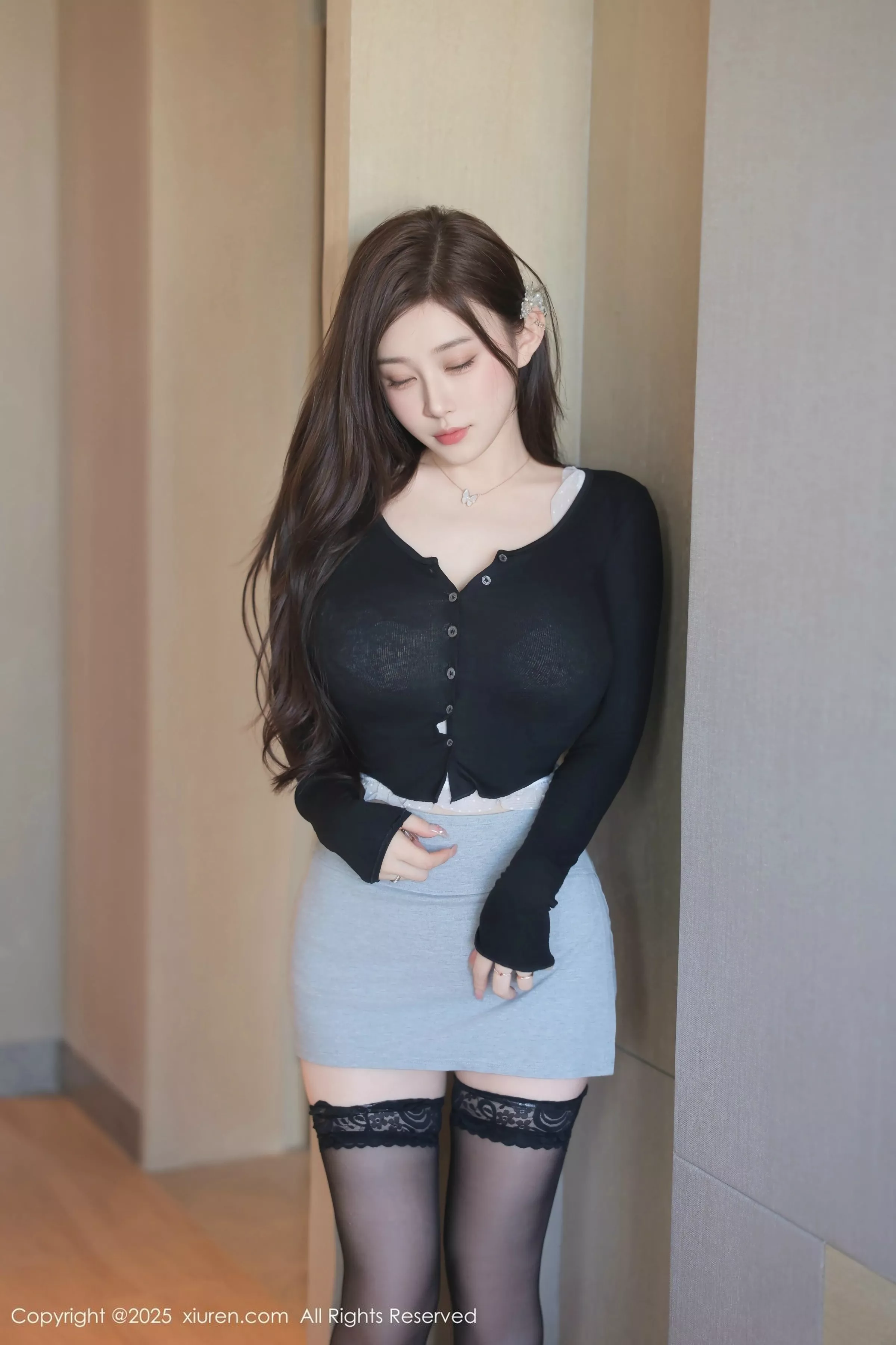 [XiuRen秀人网] 2025.04.30 No.10225 小阿蓝 灰色包臀裙 [81P] NO.1