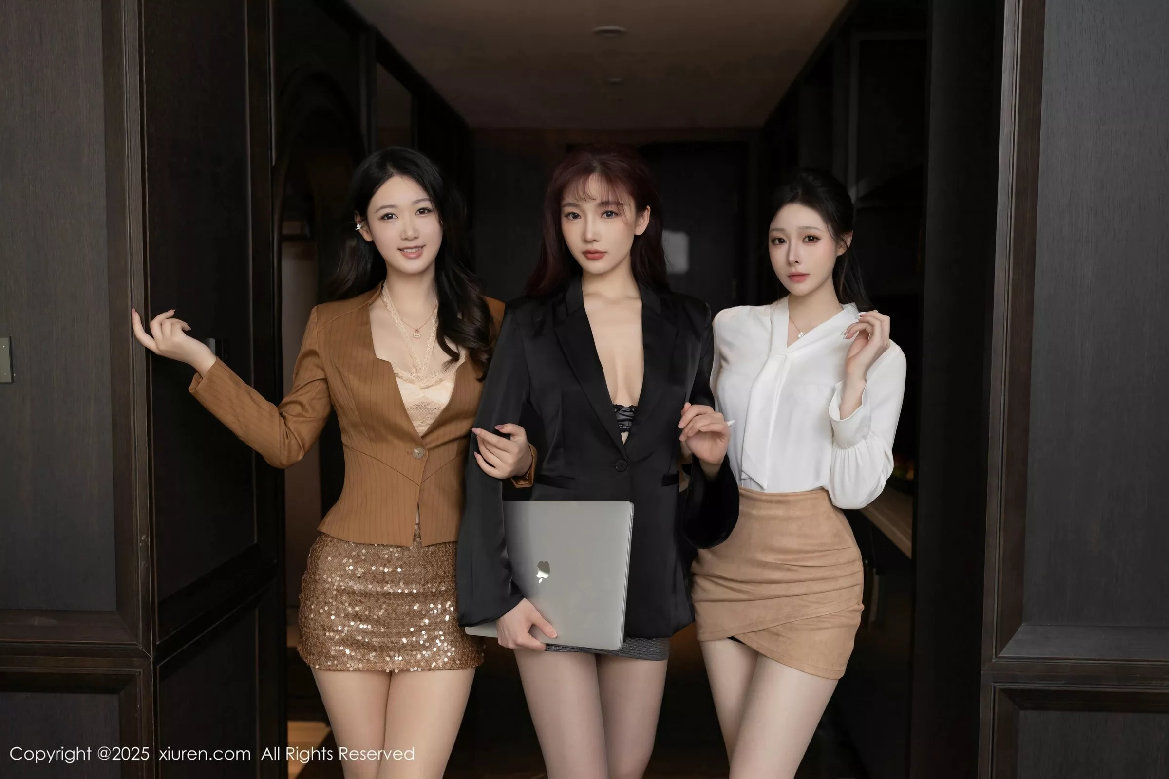 [XiuRen秀人网] 2025.04.30 No.10233 小逗逗 模特合集 [80P] NO.1