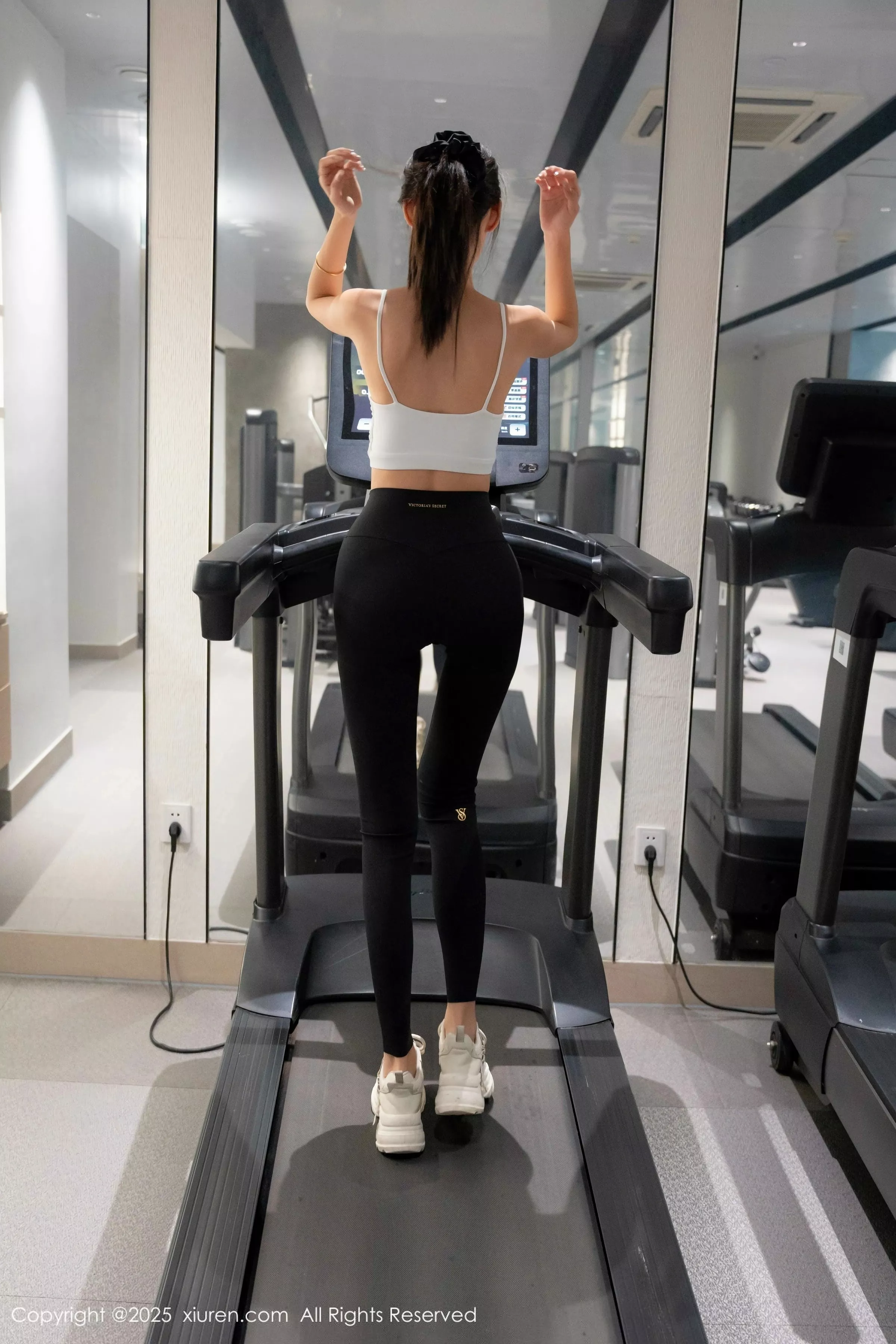 [XiuRen秀人网] 2025.05.07 No.10239 lingyu69 黑色瑜伽裤 [58P] NO.7