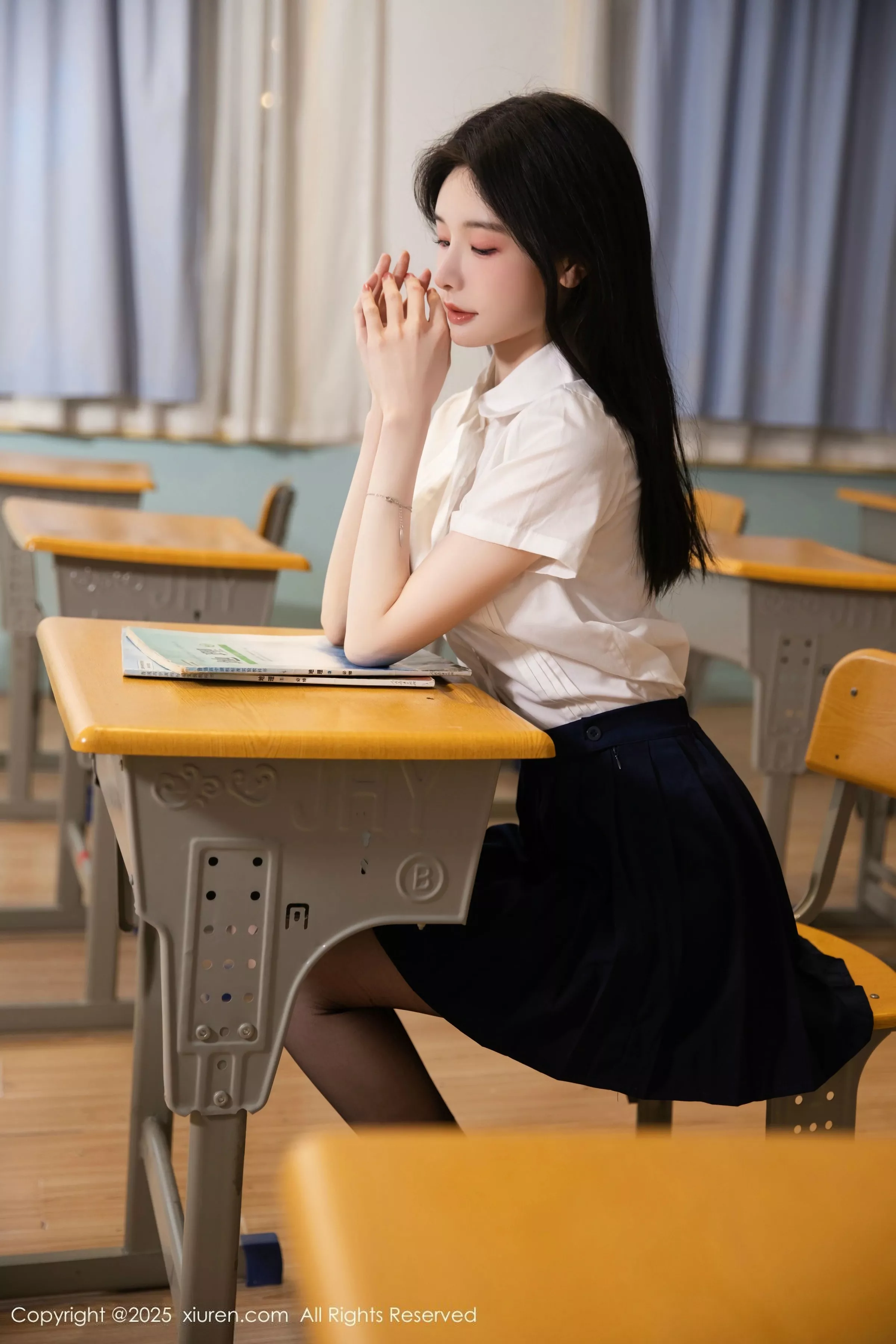 [XiuRen秀人网] 2025.05.16 No.10287 布丁wow 性感JK [81P] NO.10