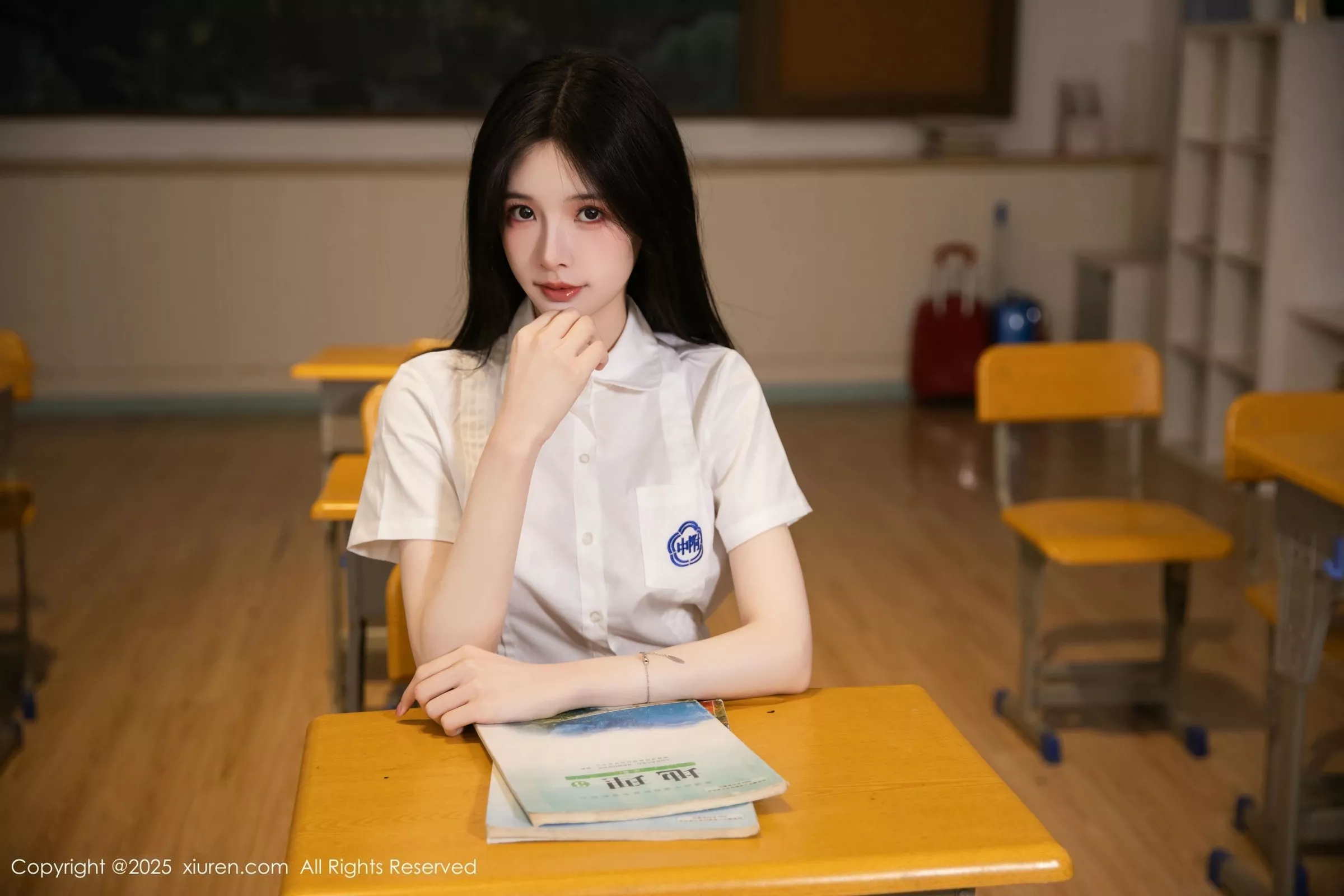 [XiuRen秀人网] 2025.05.16 No.10287 布丁wow 性感JK [81P] NO.9