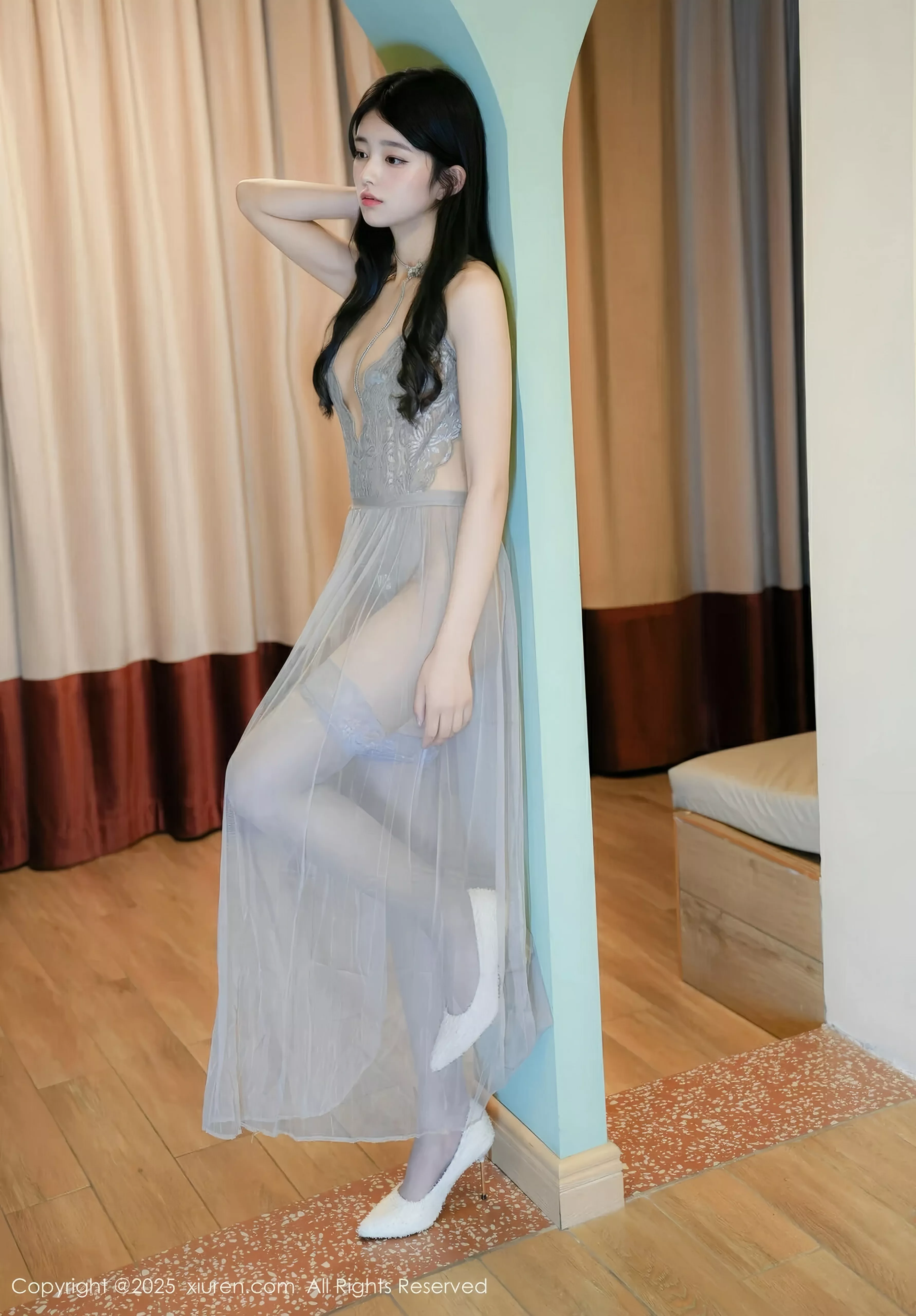 [XiuRen秀人网] 2025.05.28 No.10334 美少女@ 性感长裙 [52P] NO.10