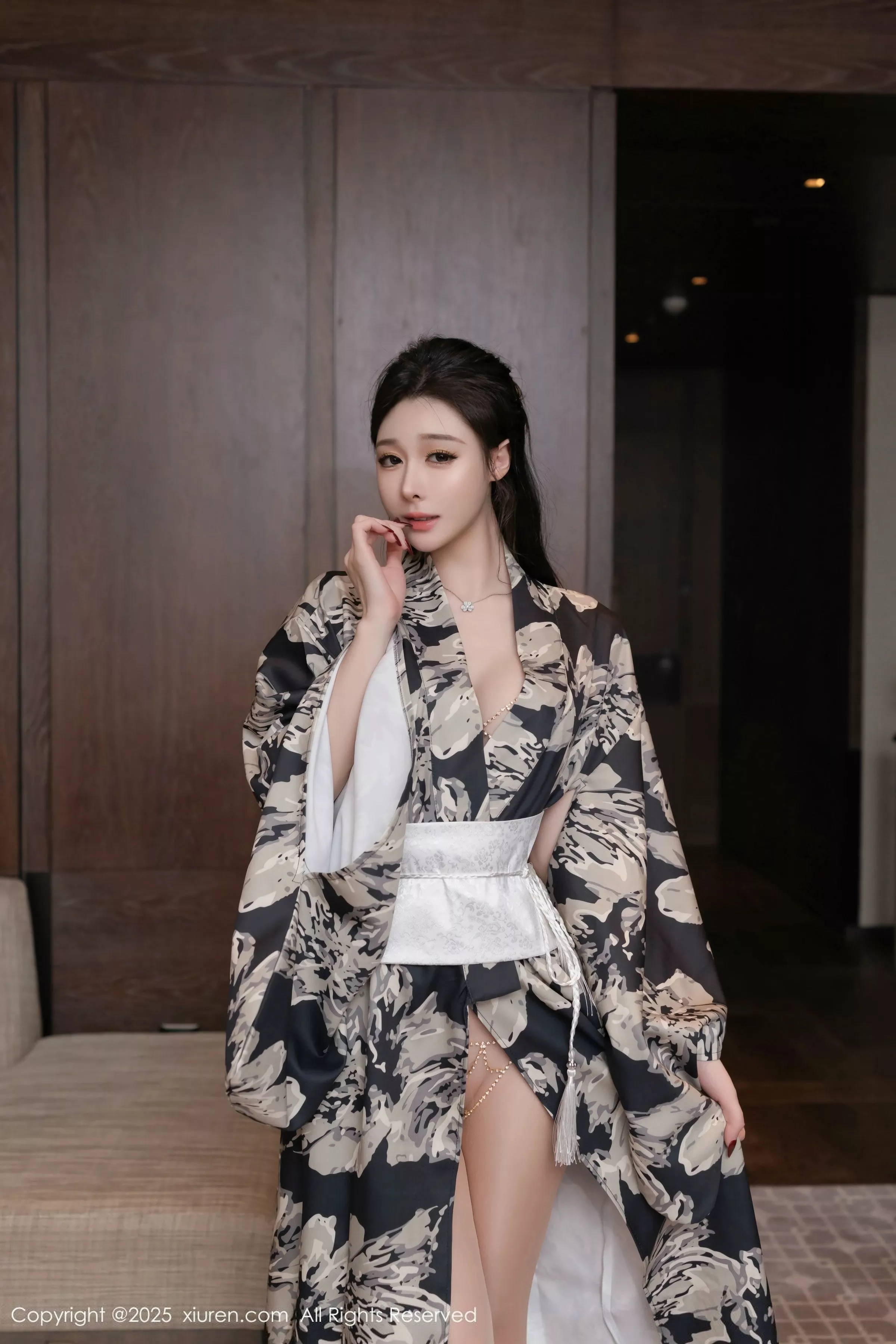 [XiuRen秀人网] 2025.05.30 No.10352 模特合集 小逗逗＆陆萱萱 [80P] NO.4