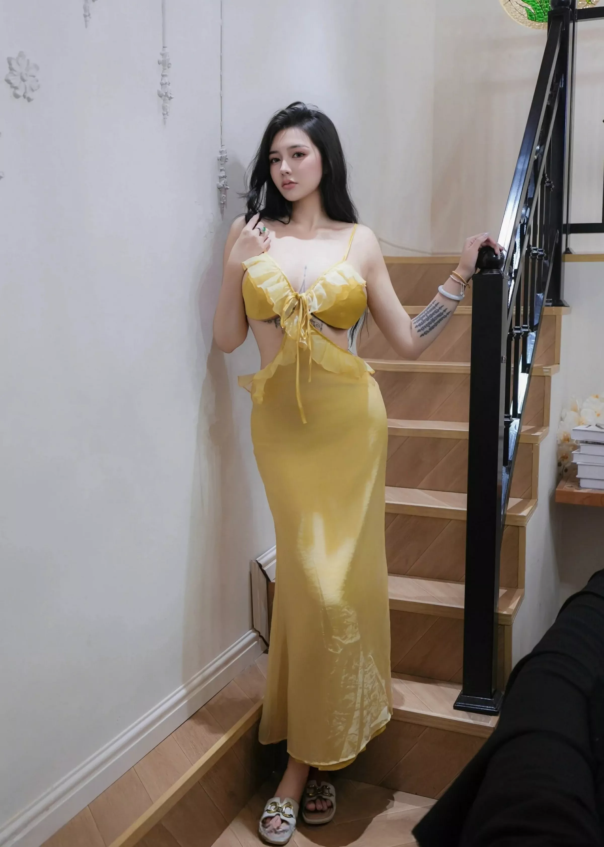 [XiuRen秀人网] 2025.06.11 No.10395 娜比 黄色吊带长裙 [76P] NO.7