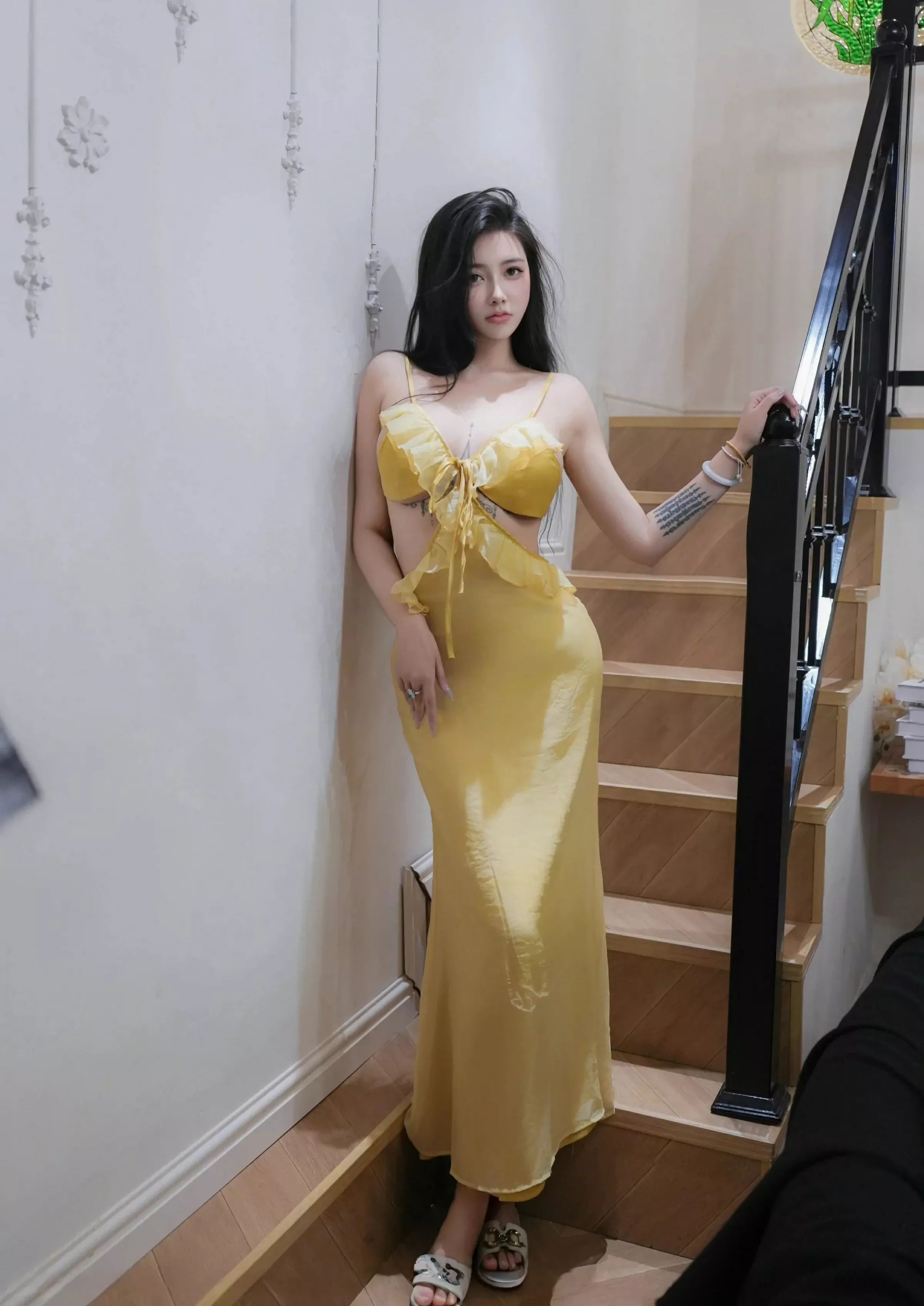 [XiuRen秀人网] 2025.06.11 No.10395 娜比 黄色吊带长裙 [76P] NO.8