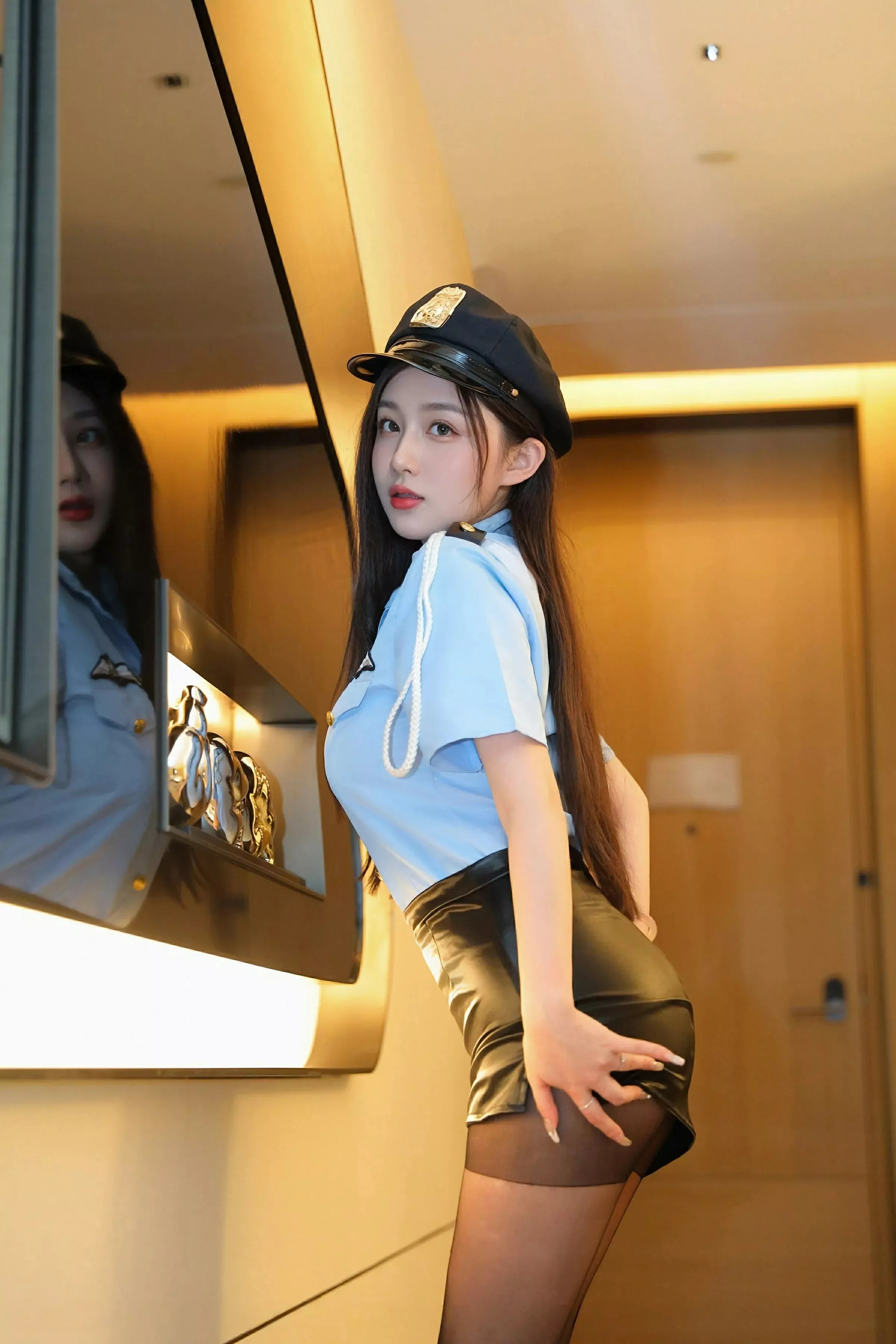 [XiuRen秀人网] 2025.06.13 No.10410 奶油猫呀 蓝色制服 [76P] NO.3