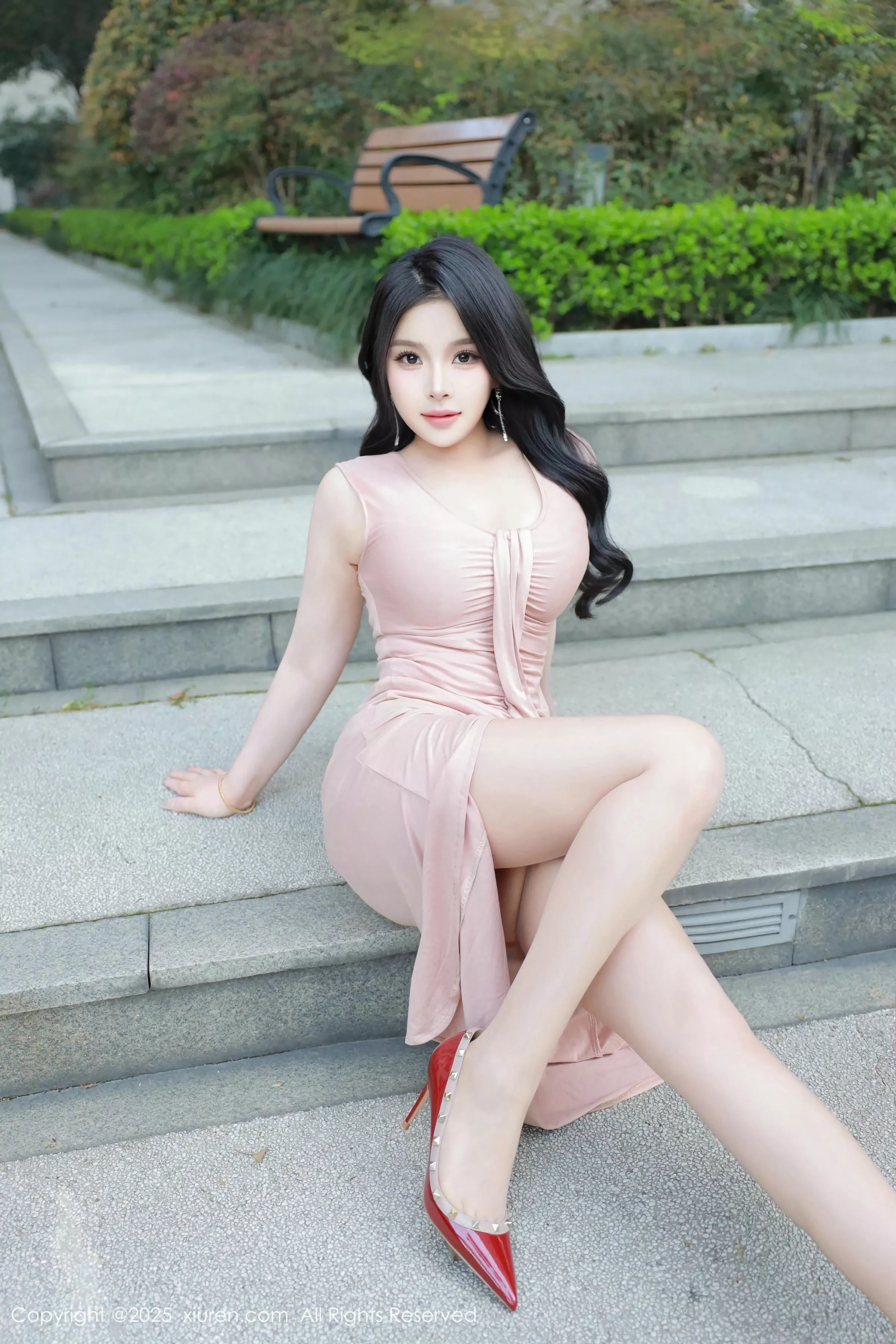 [XiuRen秀人网] 2025.05.21 No.10304 麦田 粉色连衣裙 [46P] NO.2