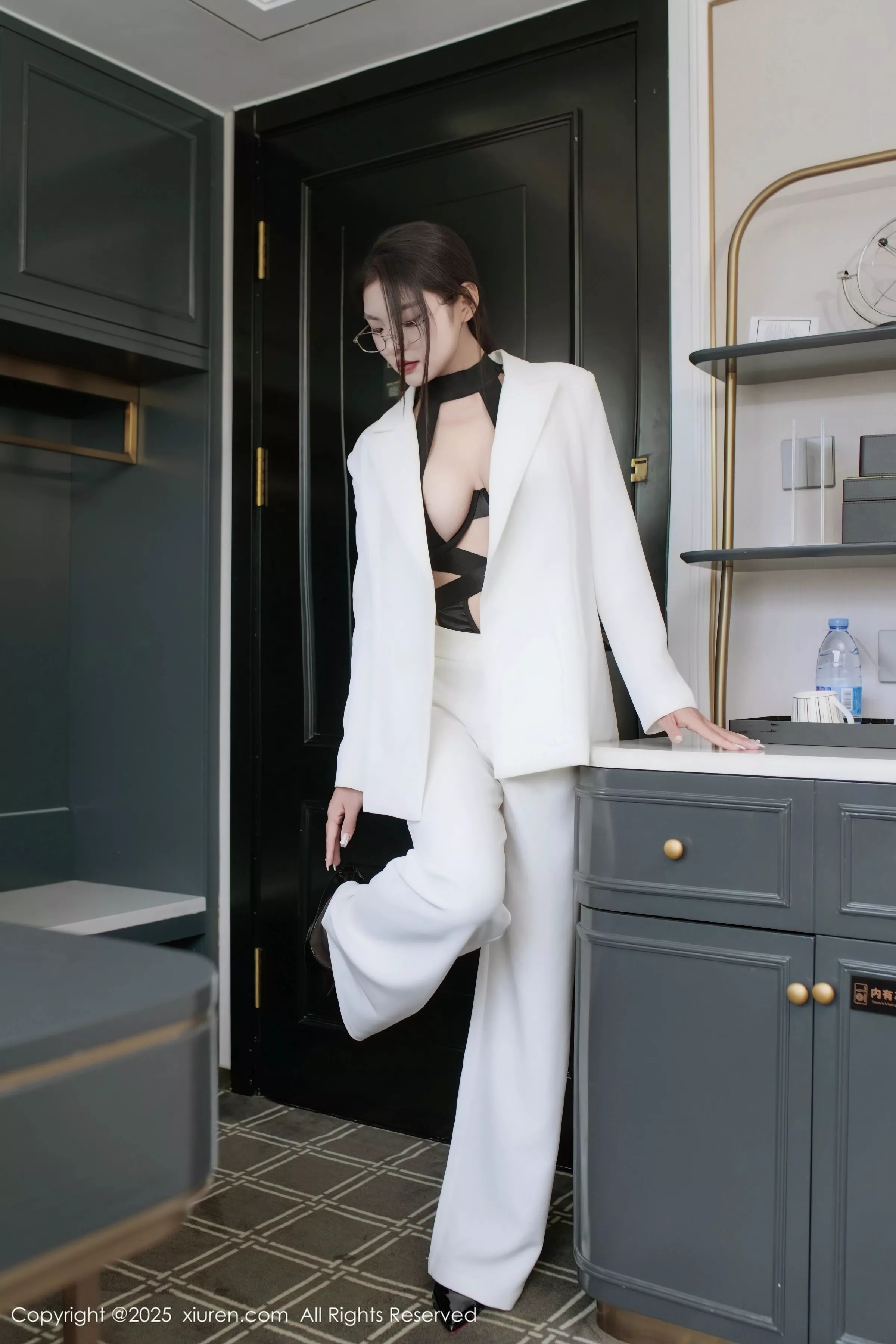 [XiuRen秀人网] 2025.06.26 No.10464 冬安 白色西服 [94P] NO.3