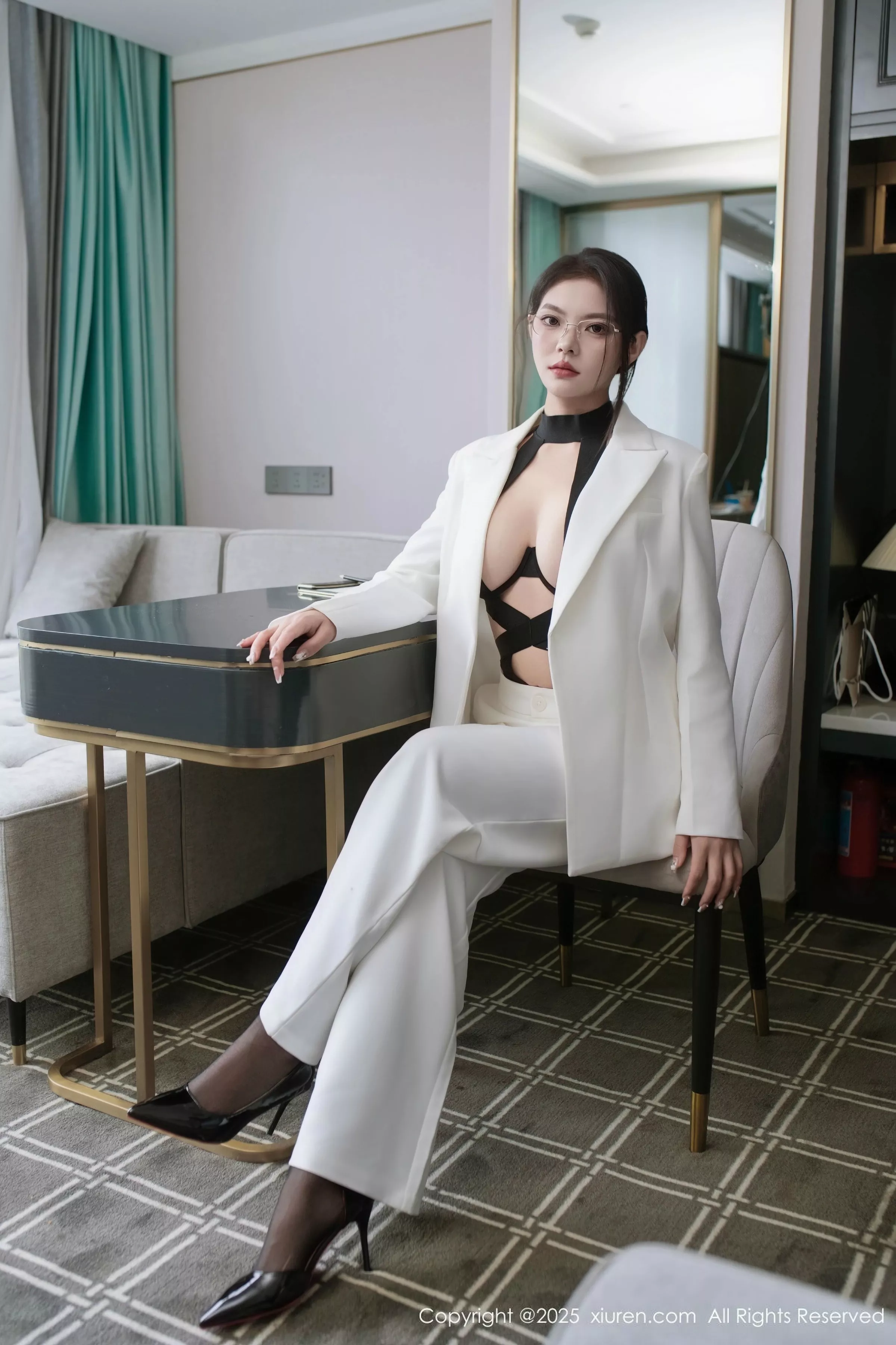 [XiuRen秀人网] 2025.06.26 No.10464 冬安 白色西服 [94P] NO.4