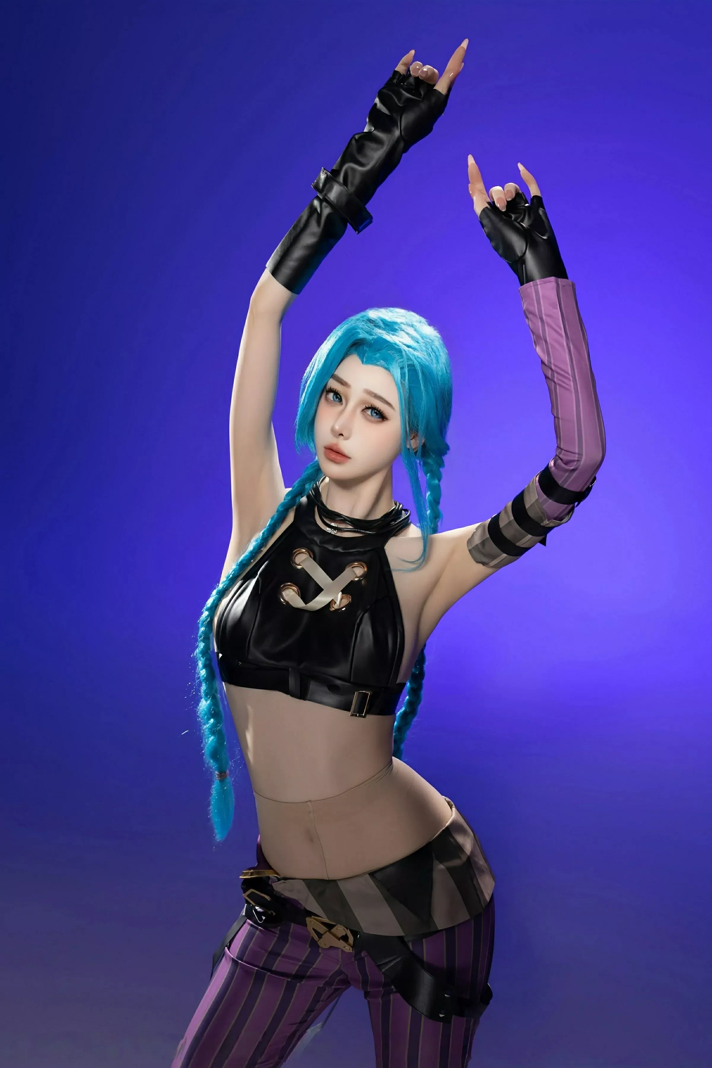 [XiuRen秀人网] 2025.06.27 No.10479 小逗逗 卡塔尔旅拍 [79P] NO.10