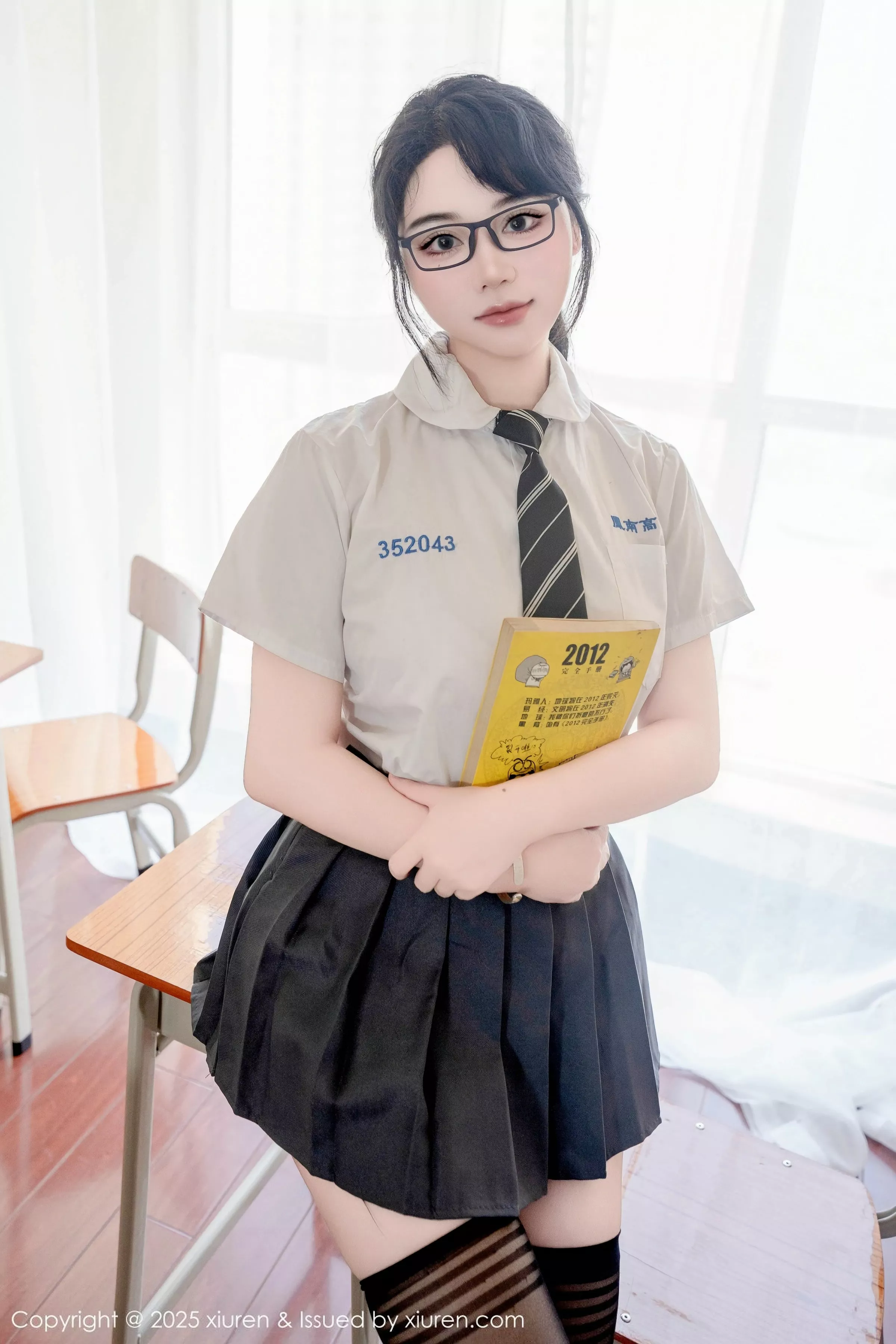 [XiuRen秀人网] 2025.07.10 No.10530 汐汐爱吃草莓 学妹服饰 [85P] NO.9