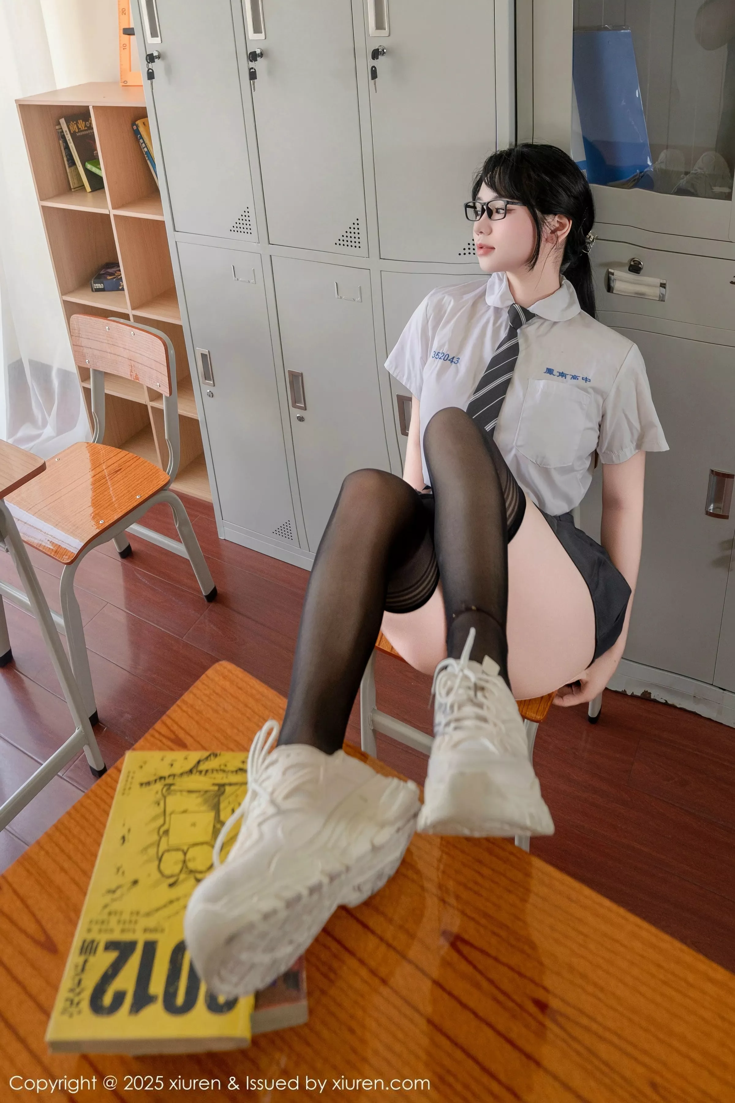 [XiuRen秀人网] 2025.07.10 No.10530 汐汐爱吃草莓 学妹服饰 [85P] NO.10