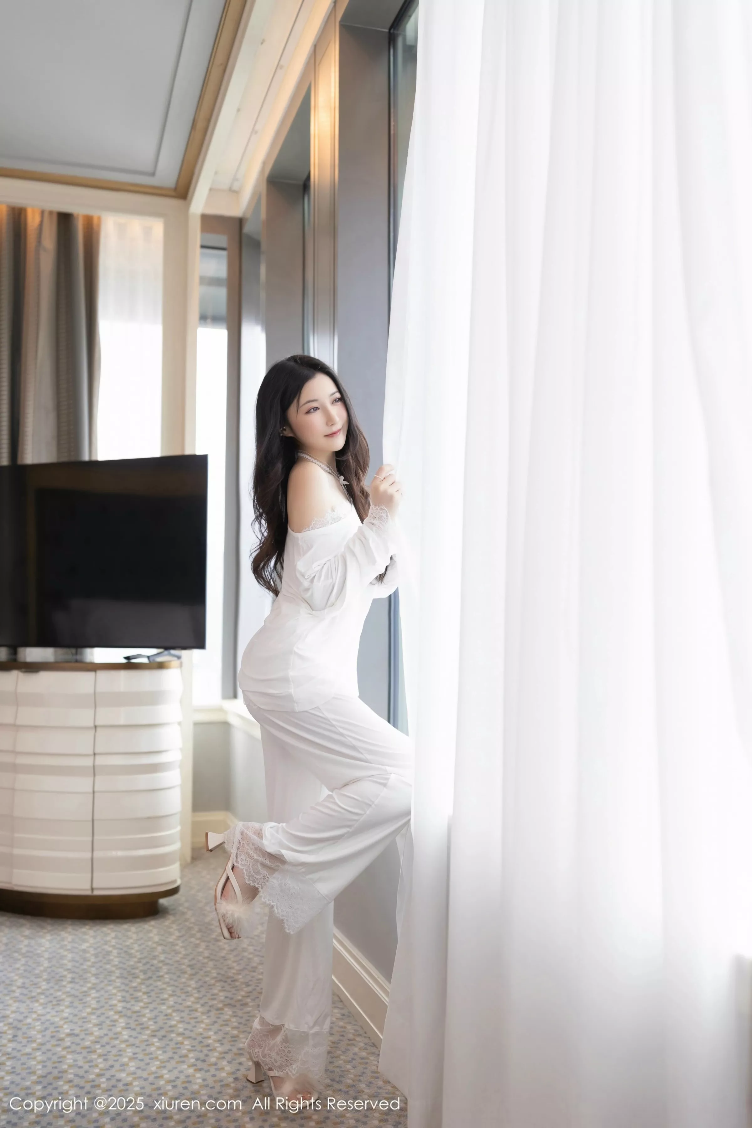 [XiuRen秀人网] 2025.06.20 No.10445 鱼子酱Fish 印尼旅拍 [81P] NO.10