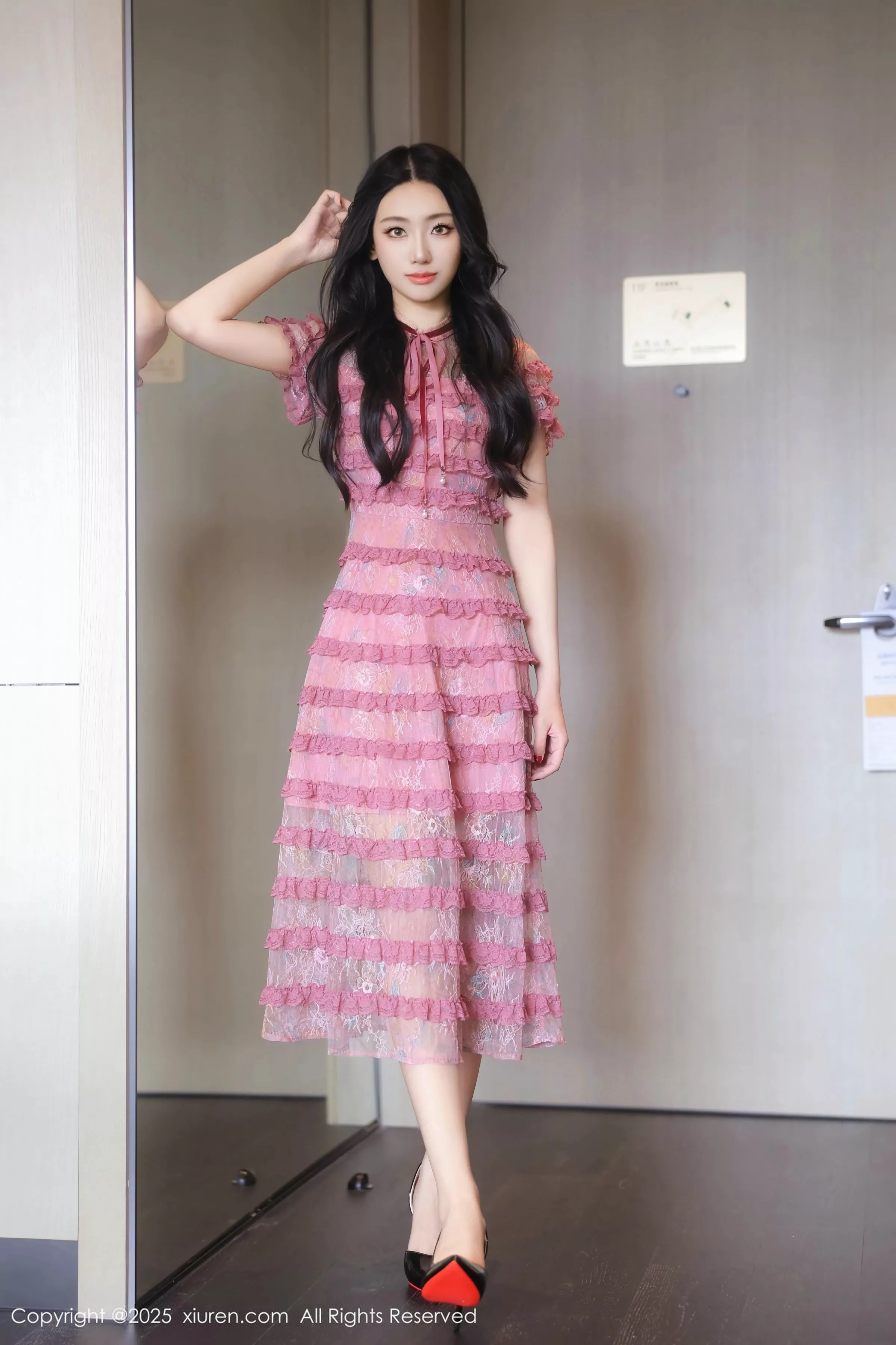 [XiuRen秀人网] 2025.06.25 No.10459 桑宁 紫色连衣短裙 [77P] NO.1