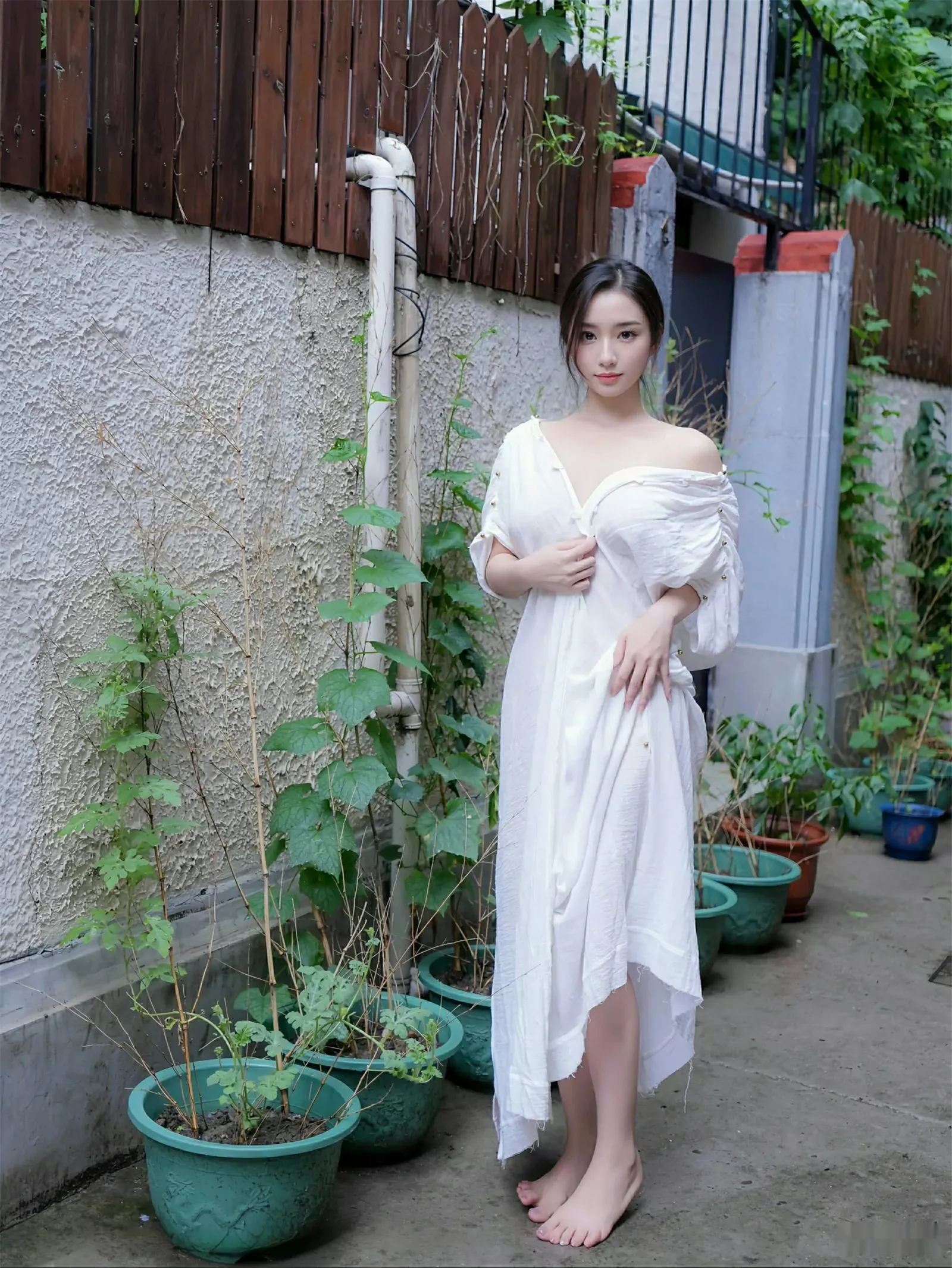 [XiuRen秀人网] 2025.07.31 No.10603 楠芝 白色长袍 [77P] NO.10