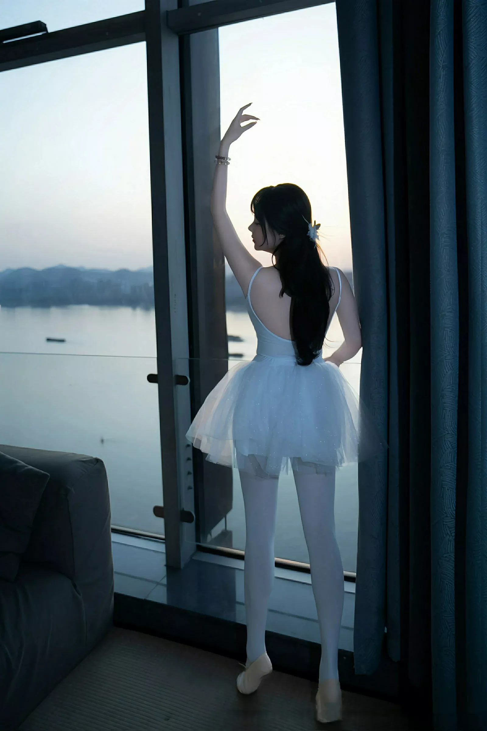 [XiuRen秀人网] 2025.07.23 No.10575 软情 白色芭蕾服 [78P] NO.8