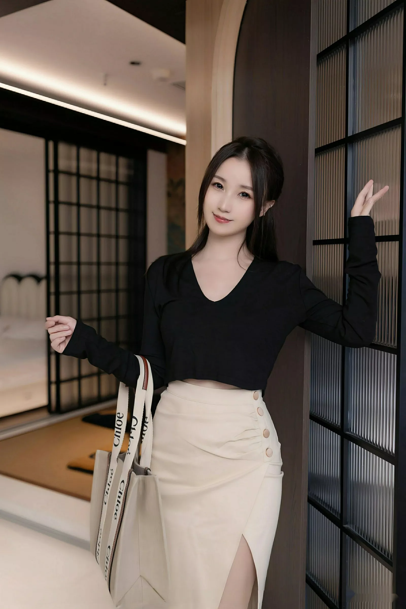 [XiuRen秀人网] 2025.07.23 No.10576 杏子Yada 黑色OL [81P] NO.2