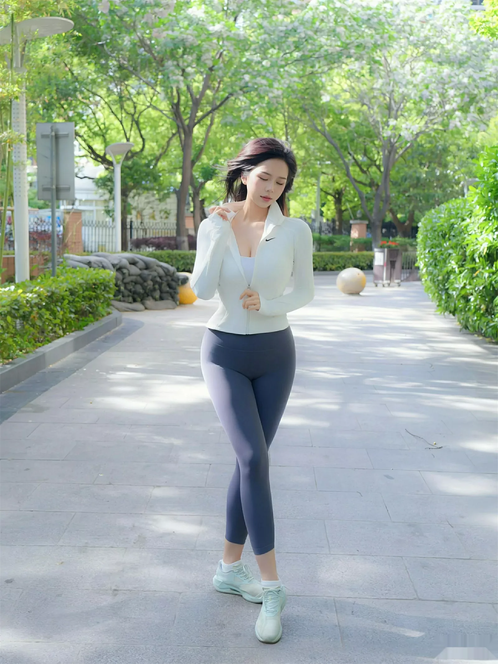 [XiuRen秀人网] 2025.07.29 No.10595 玫瑰我爱你 白蓝瑜伽服 [81P] NO.8