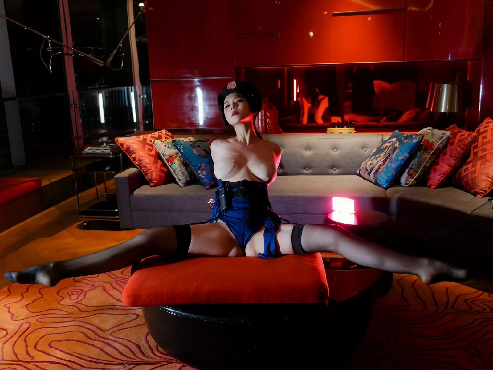 [XiuRen秀人网] 2025.07.22 No.10569 玫瑰我爱你 性感cos [80P] NO.2