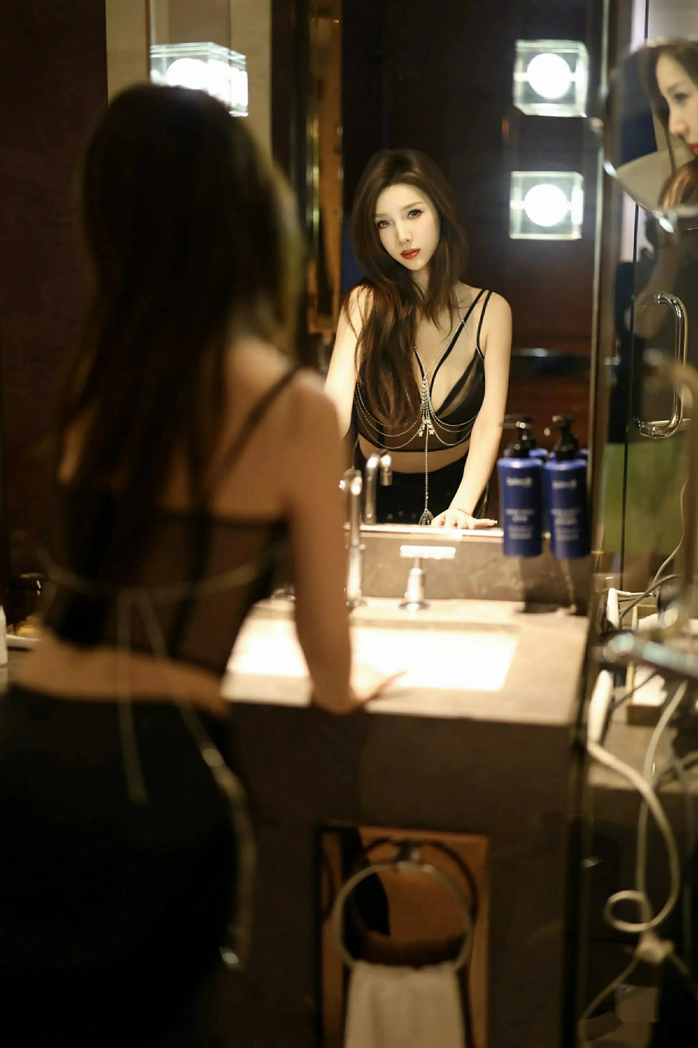 [YOUMI尤蜜荟] 2025.08.07 VOL.1156 桃桃·夭夭twins 黑色长裙 [70P] NO.12