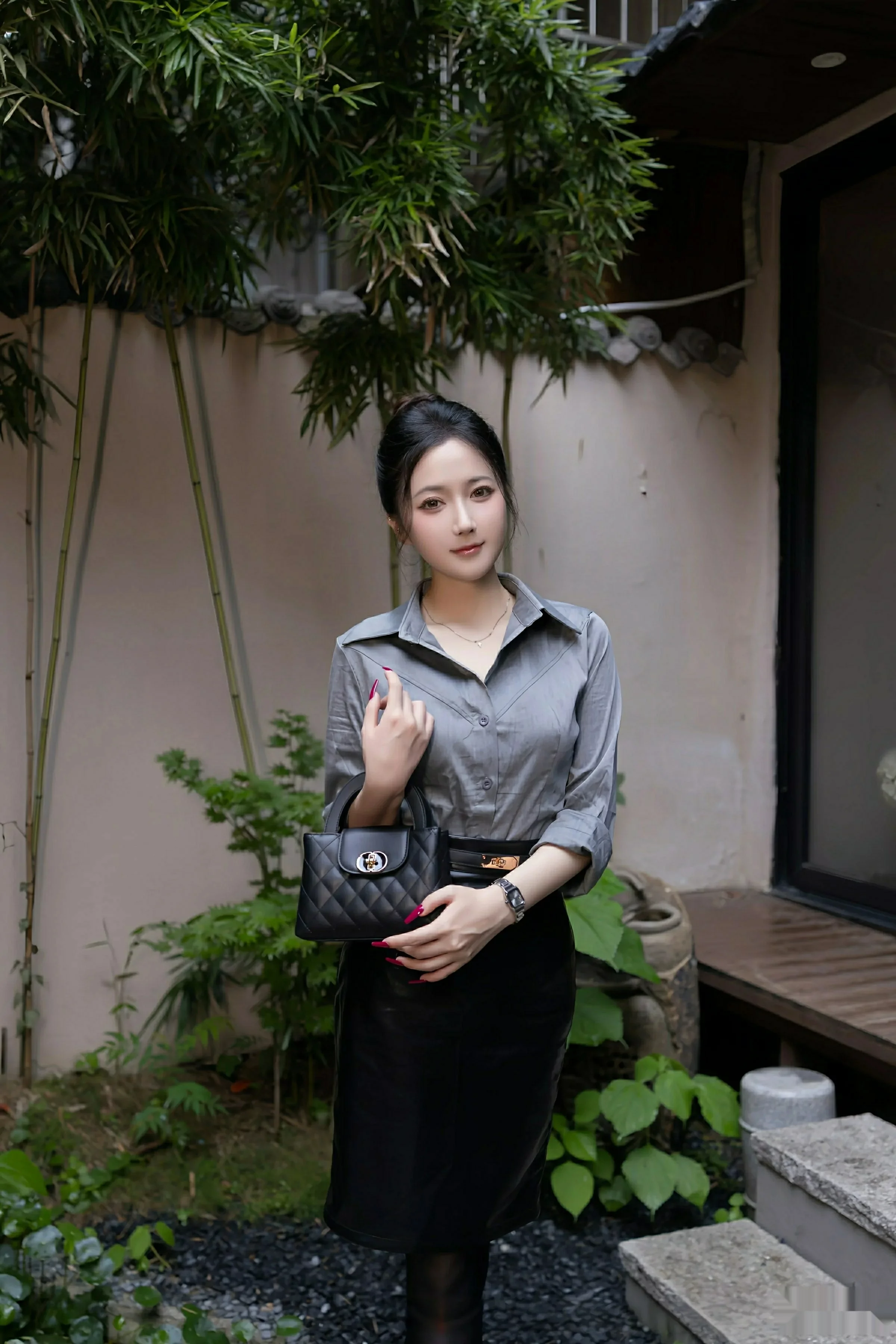 [XiuRen秀人网] 2025.08.08 No.10635 鱼子酱Fish 灰色衬衫 [79P] NO.4