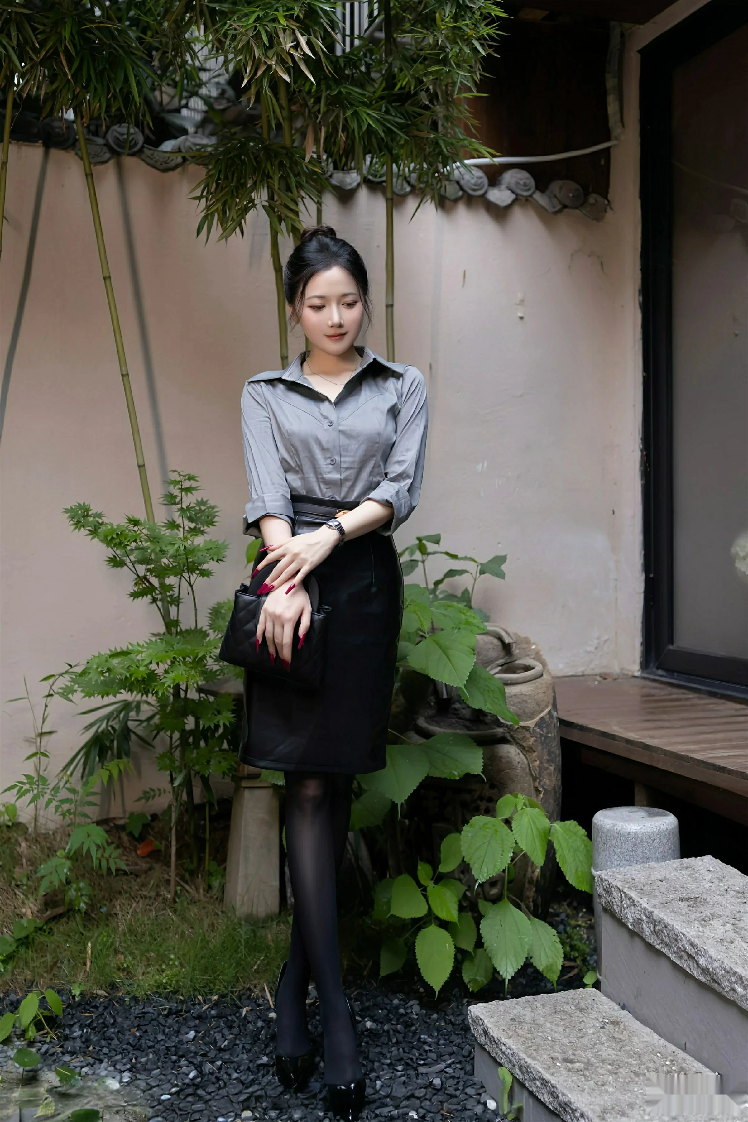 [XiuRen秀人网] 2025.08.08 No.10635 鱼子酱Fish 灰色衬衫 [79P] NO.11