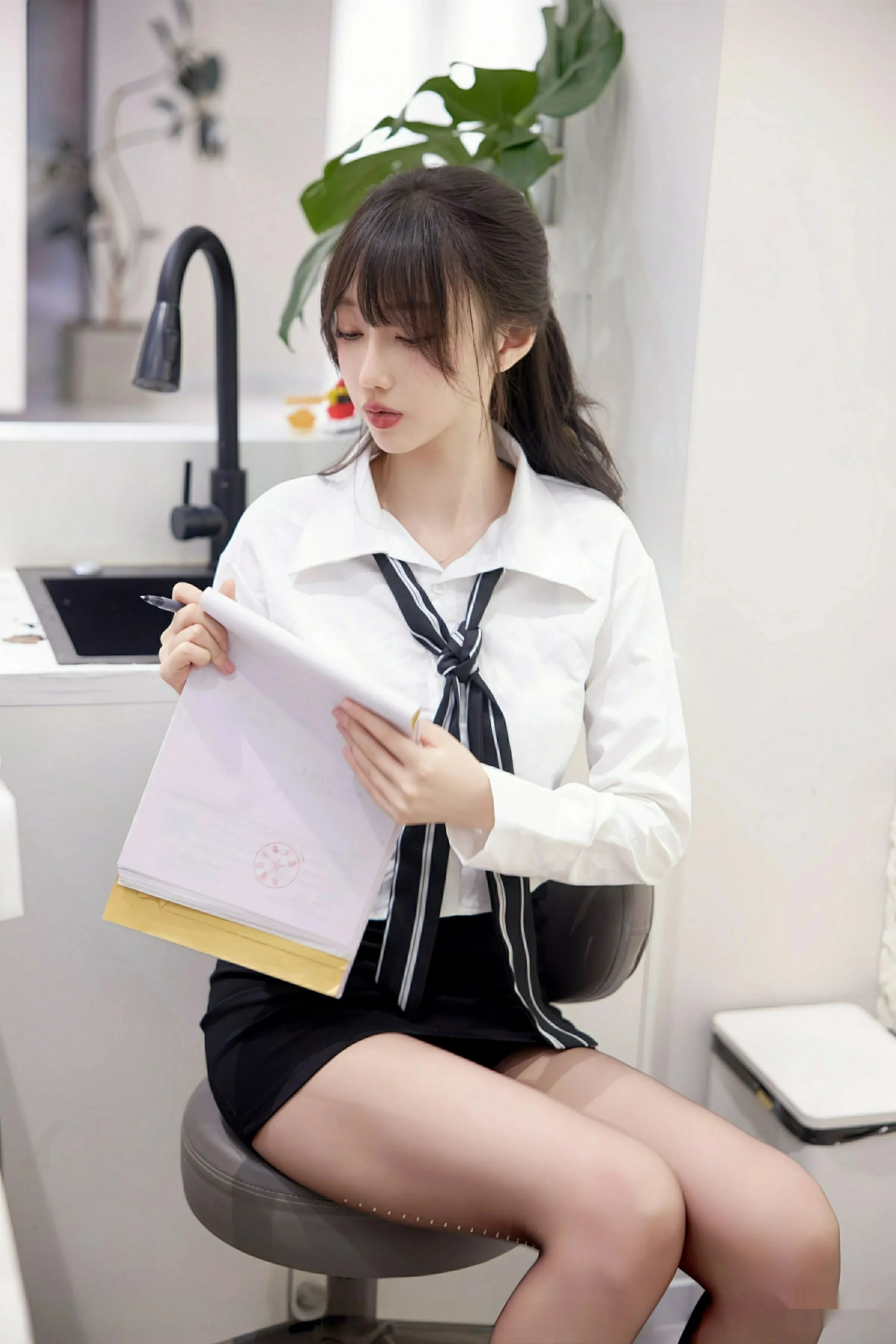 [XiuRen秀人网] 2025.08.11 No.10636 玥儿玥er OL服饰 [58P] NO.8