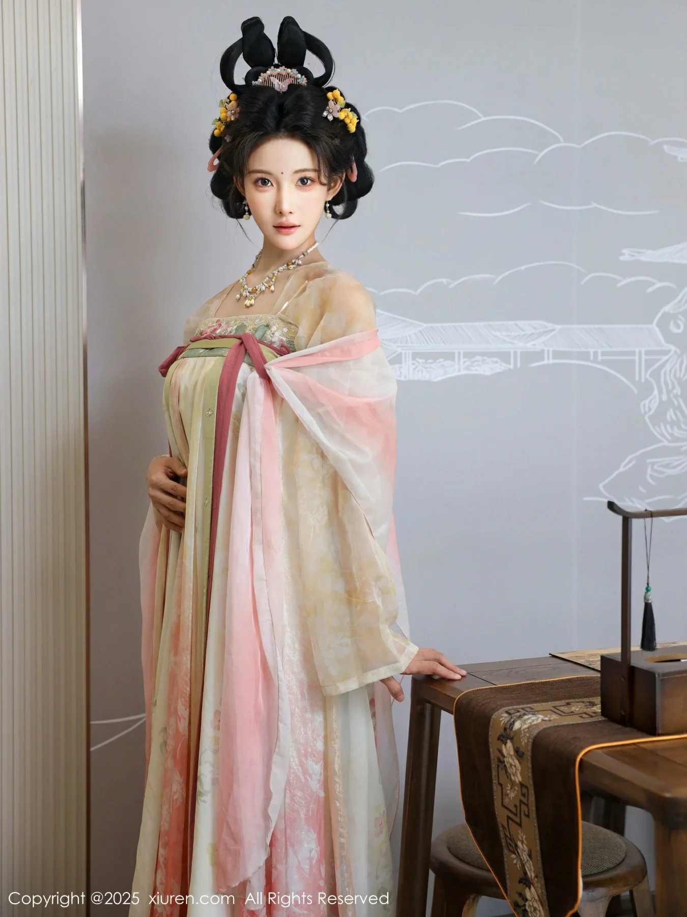 [XiuRen秀人网] 2025.08.13 No.10645 梨霜儿 古装服饰 [82P] NO.10