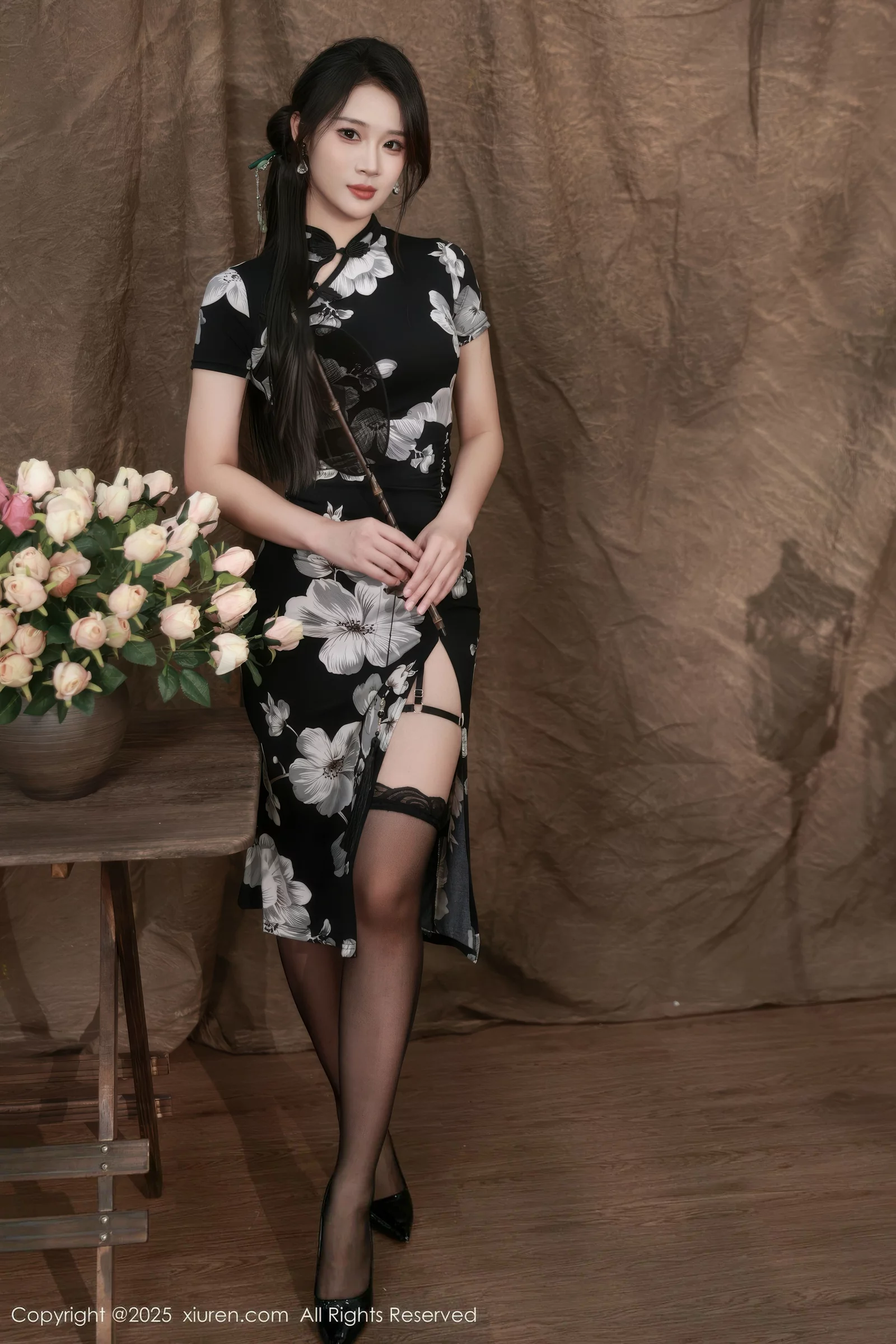 [XiuRen秀人网] 2025.08.15 No.10655 南乔 黑色旗袍 [72P] NO.1